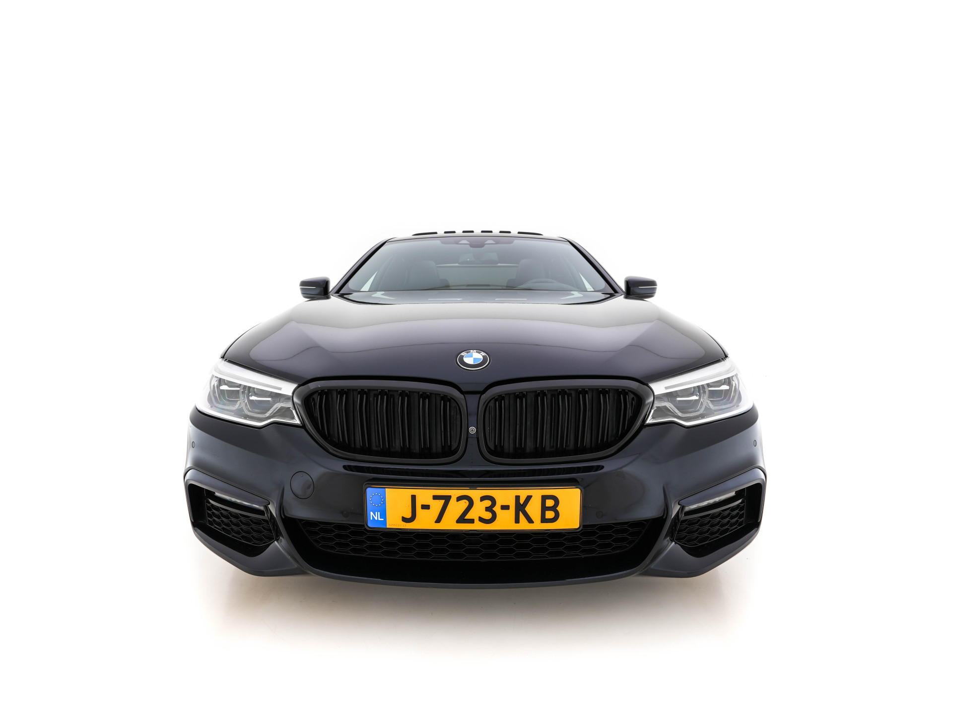 BMW 5-serie 520d xDrive M-Sport-Pack High Executive (INCL-BTW) Aut. *PANO | LUXURY-LEATHER | FULL-LED | HEAD-UP | DIGI-COCKPIT | NAVI-FULLMAP | TOP-VIEW | MEMORY-PACK | ECC | AMBIENT-LIGHT | PDC | CRUISE | SHIFT-PADDLES | TOWBAR  | 20''ALU*