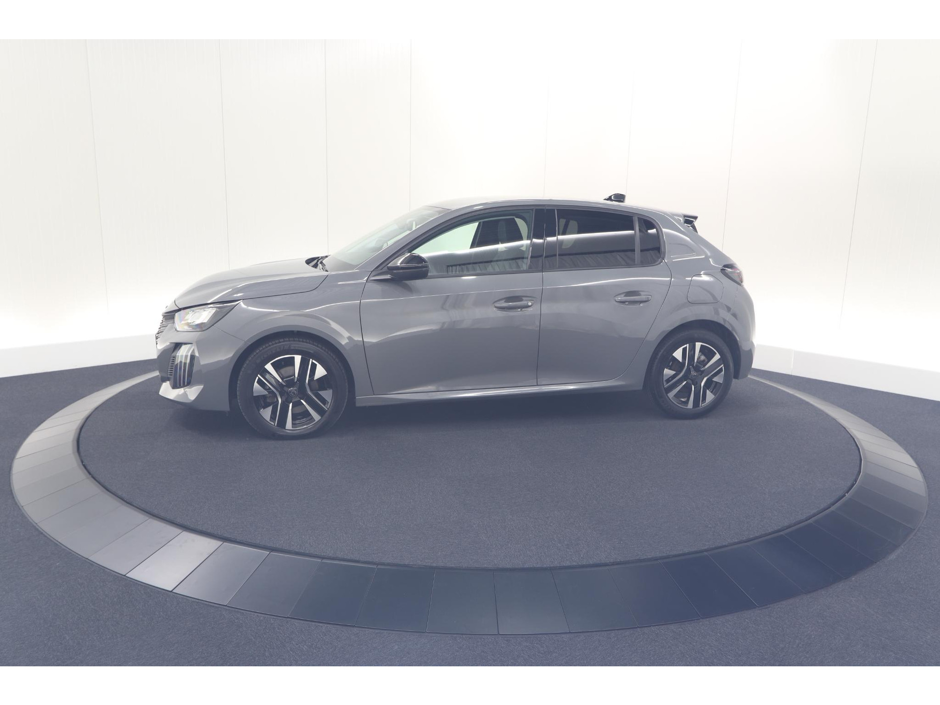 Peugeot 208 PureTech 100 Allure | Gris Selenium | Apple Carplay | Parkeersensoren | Climate Control