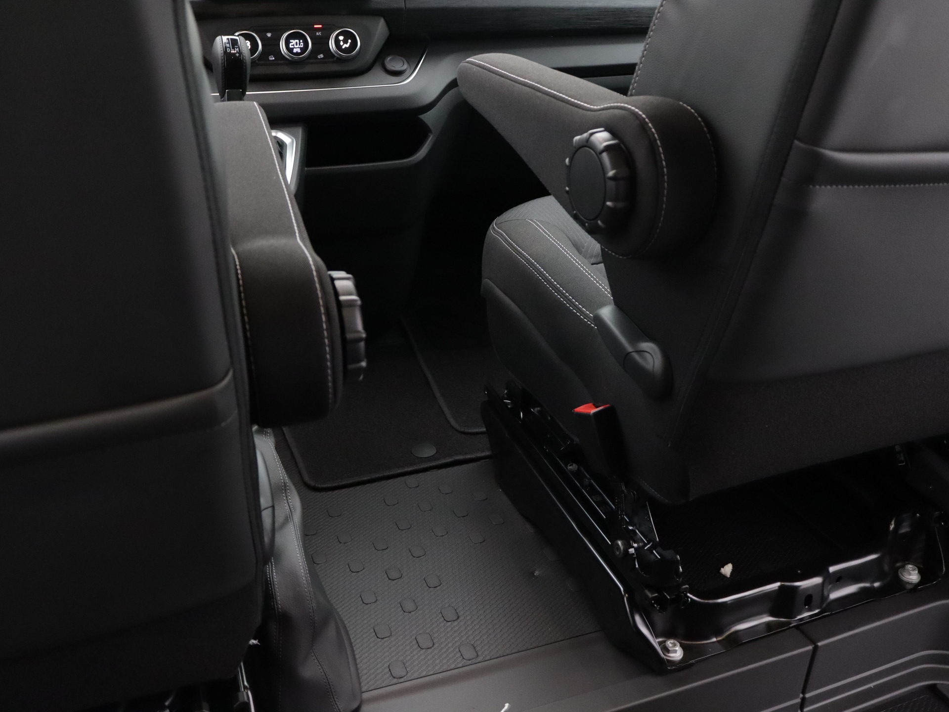Renault Trafic 170PK L2H1 | 2 SCHUIFDEUREN | Luxe | DC DUBBEL CABINE BLACK EDITION | FULL OPTION | NAVIGATIE | CAMERA | KEYLESS | PARKEERSENSOREN