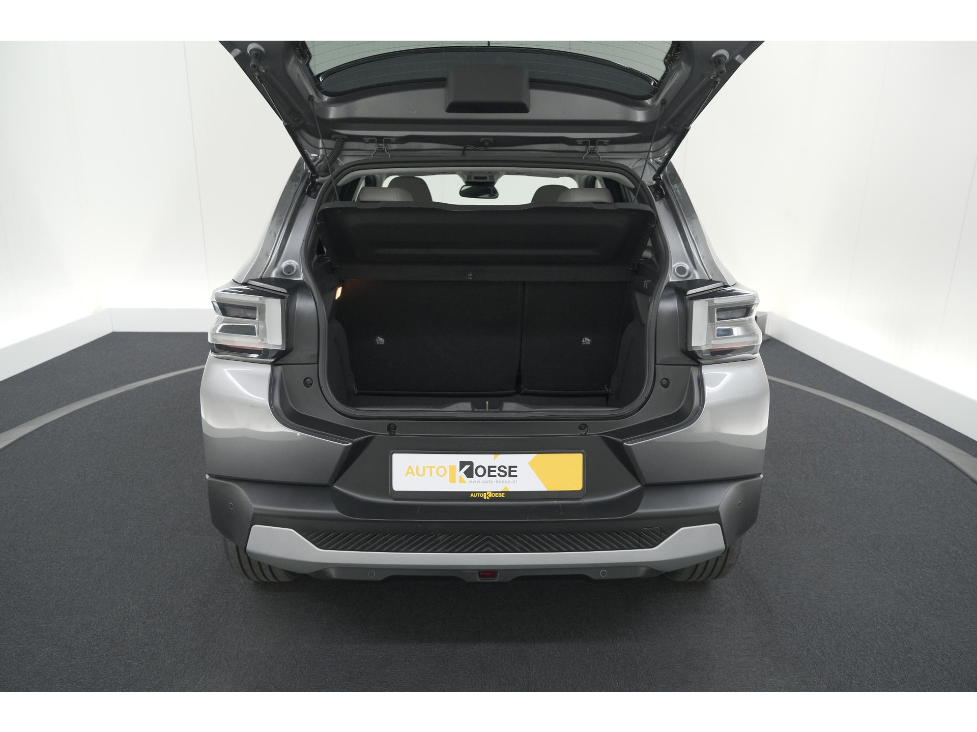 Citroen Ë-C3 Max 113pk 44 kWh | 7 KW Laadfunctie | Camera | Navigatie | Apple Carplay | Parkeersensoren