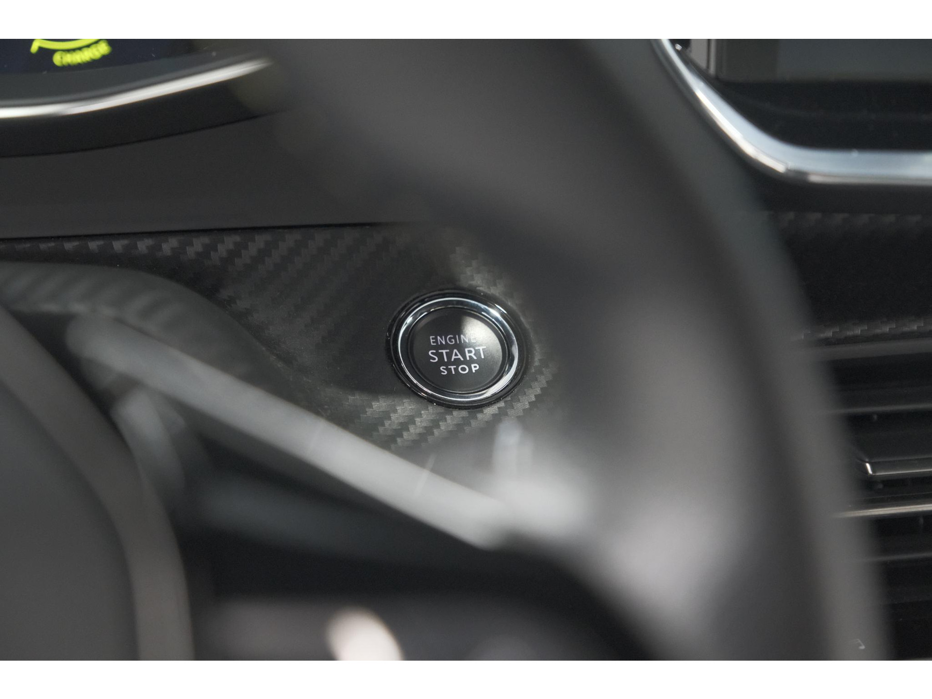 Peugeot e-208 EV GT Pack 50 kWh | Camera | Adapieve Cruise Control | Stoelverwarming | 3 FASE