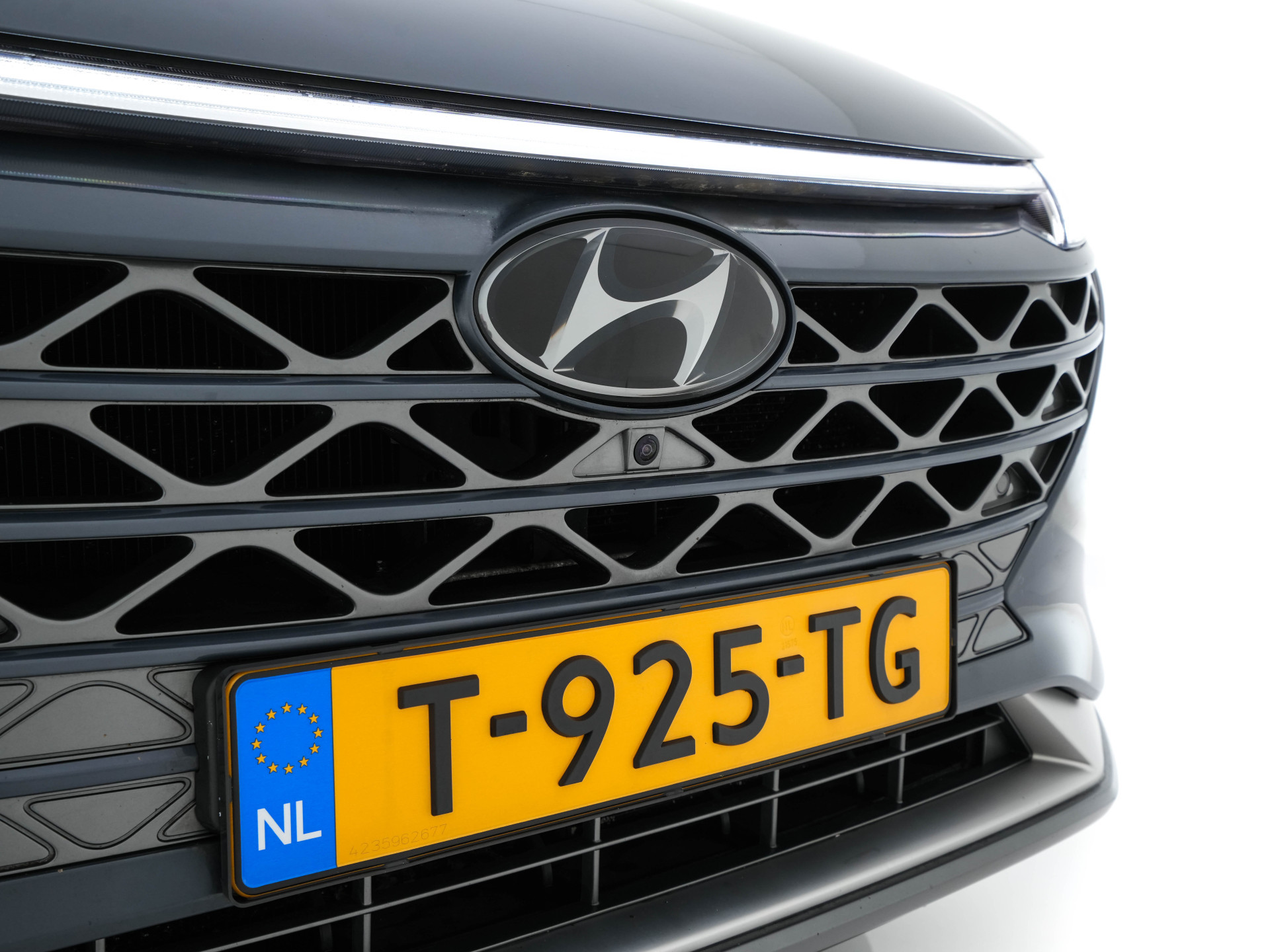 Hyundai NEXO FCEV Plus Pack [ HYDROGENIUM ] (INCL-BTW) *PANO | LEATHER | KRELL-SOUNDSYSTEM | NAVI-FULLMAP | ADAPT.CRUISE |  FULL-LED | KEYLESS | DAB | DIGI-COCKPIT | TOP-VIEW | SHIFT-PADDLES | COMFORTSEATS | 19"ALU*