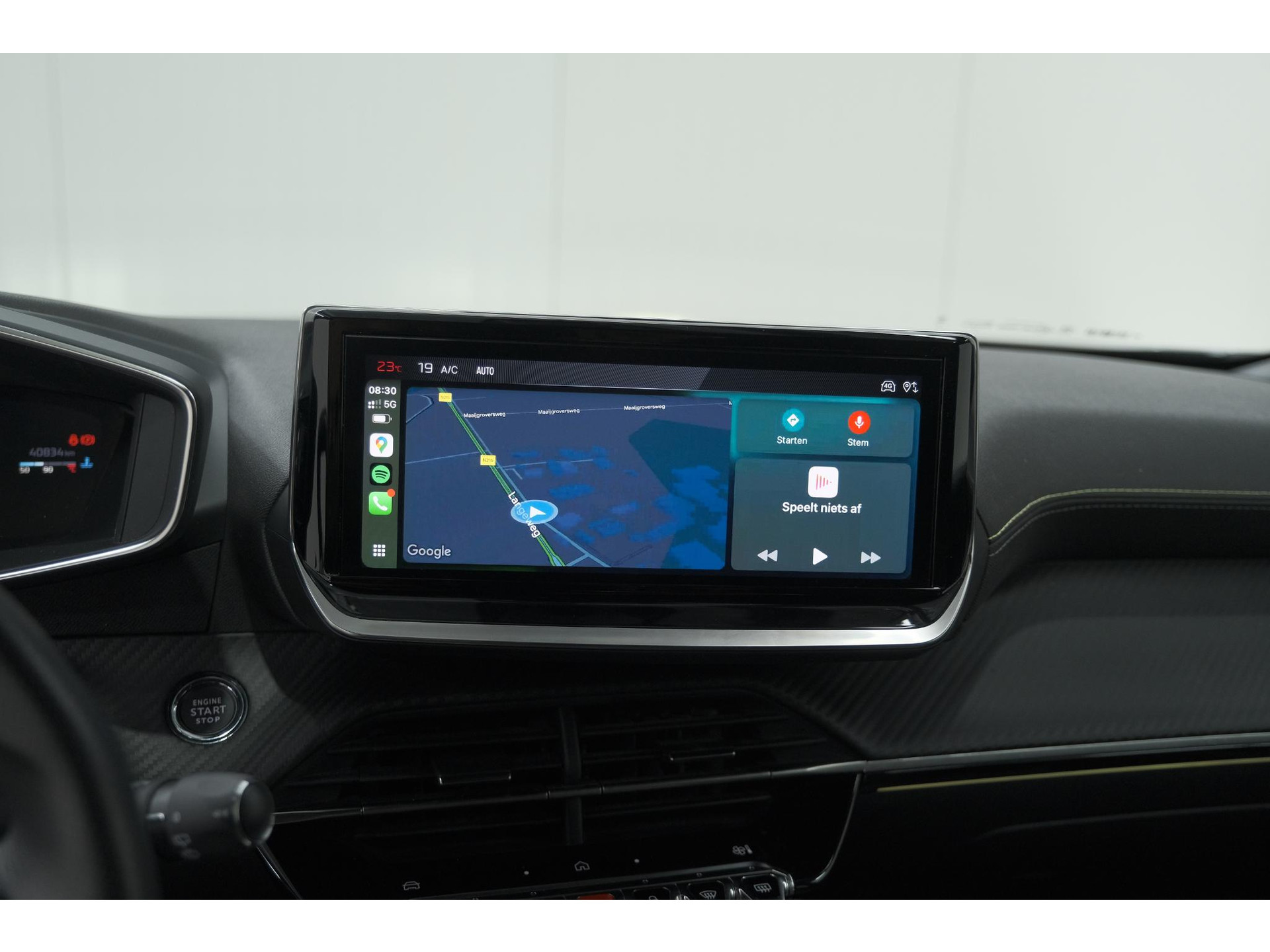 Peugeot 2008 PureTech 130 EAT8 GT | 360 Camera | Adaptieve Cruise Control | Dodehoekdetectie | Navigatie