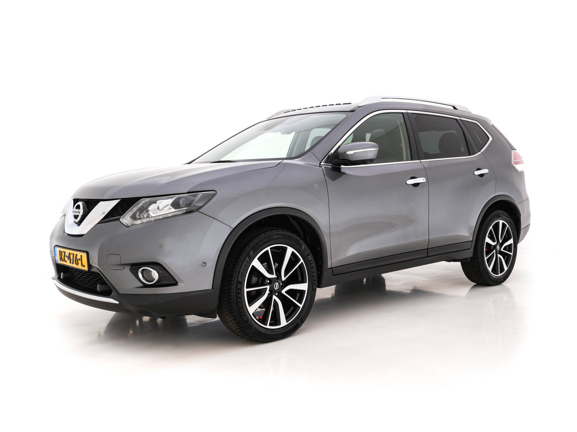 Nissan X-Trail 1.6 dCi Tekna (INCL-BTW) Aut. *PANO | LEATHER | FULL-LED | TOP-VIEW | JBL-AUDIO | BLINDSPOT | KEYLESS | HEATED-COMFORTSEATS | NAVI-FULLMAP | CARPLAY | PRIVACY-GLASS | 19''ALU*