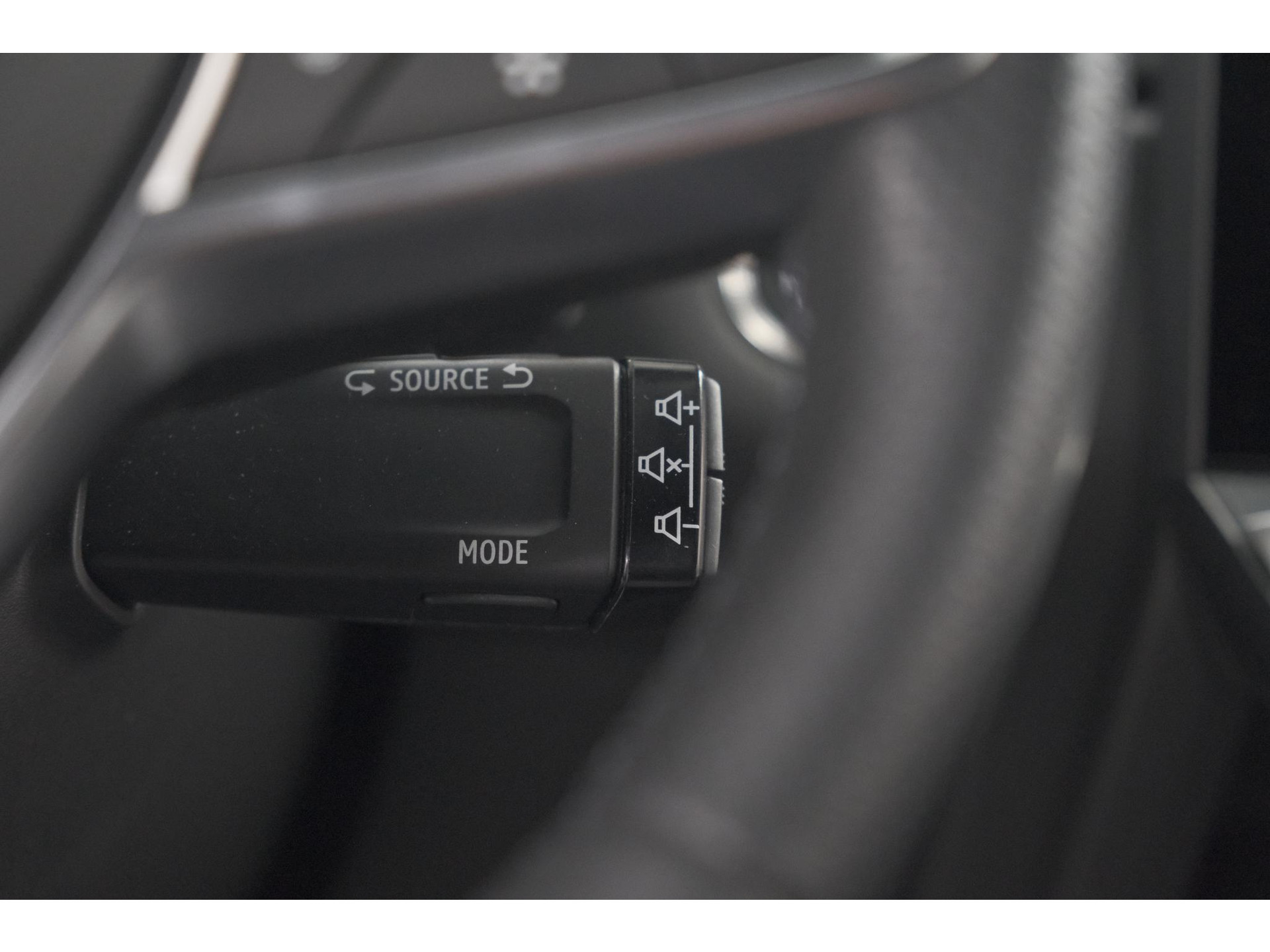 Renault Captur Mild Hybrid 160 EDC Techno | Pack Winter | Camera | Adaptieve Cruise Control | Apple Carplay