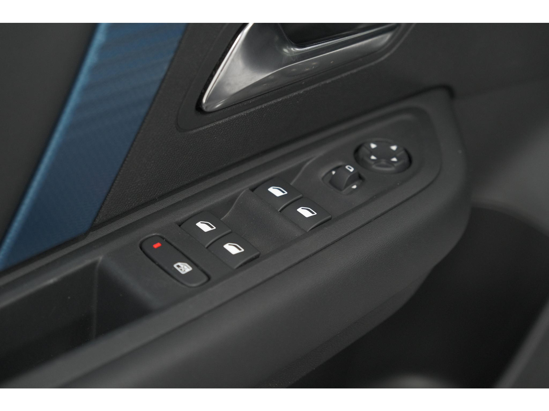 Citroen Ë-C4 Live 50 kWh | 11 KW lader | 93,1% SOH | Apple Carplay | Parkeersensoren | LED