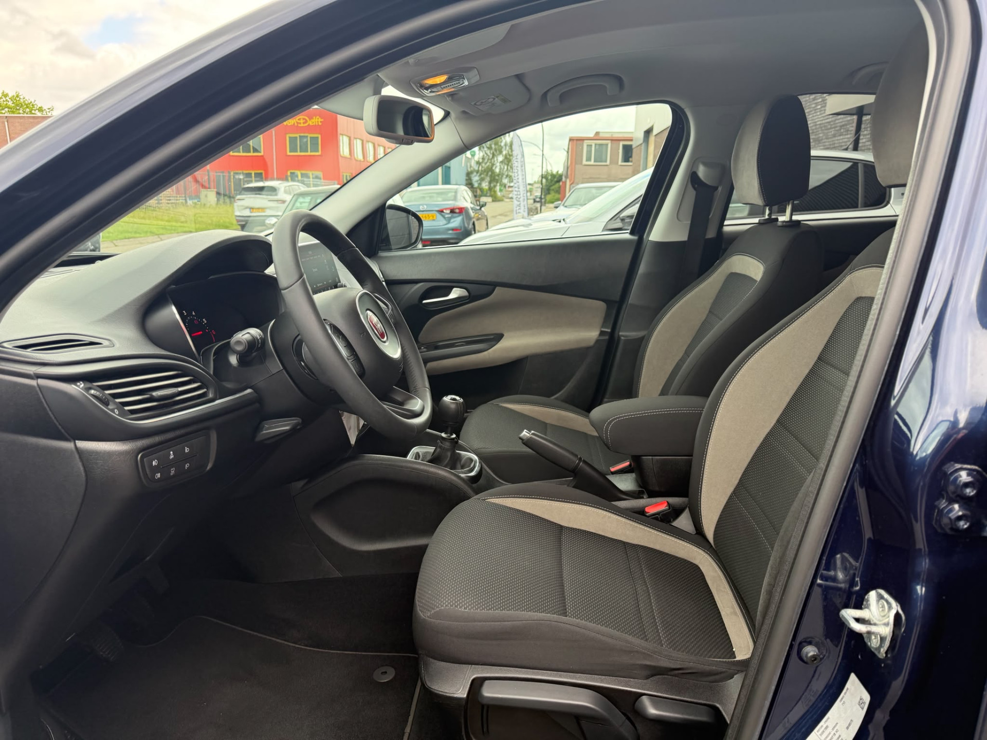 Fiat Tipo 1.4 T-Jet 16v S-Design | 1E EIGENAAR | 3/6/12MND GARANTIE | LED | CRUISE | NAVI | AIRCO | LMV |