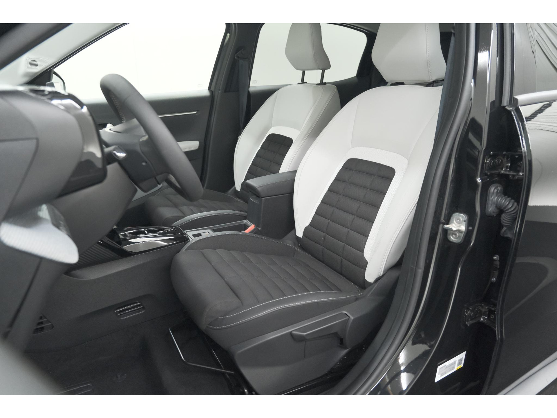 Citroen C3 Aircross 1.2 Hybrid 145pk Max | Camera | Dodehoekdetectie | Navigatie