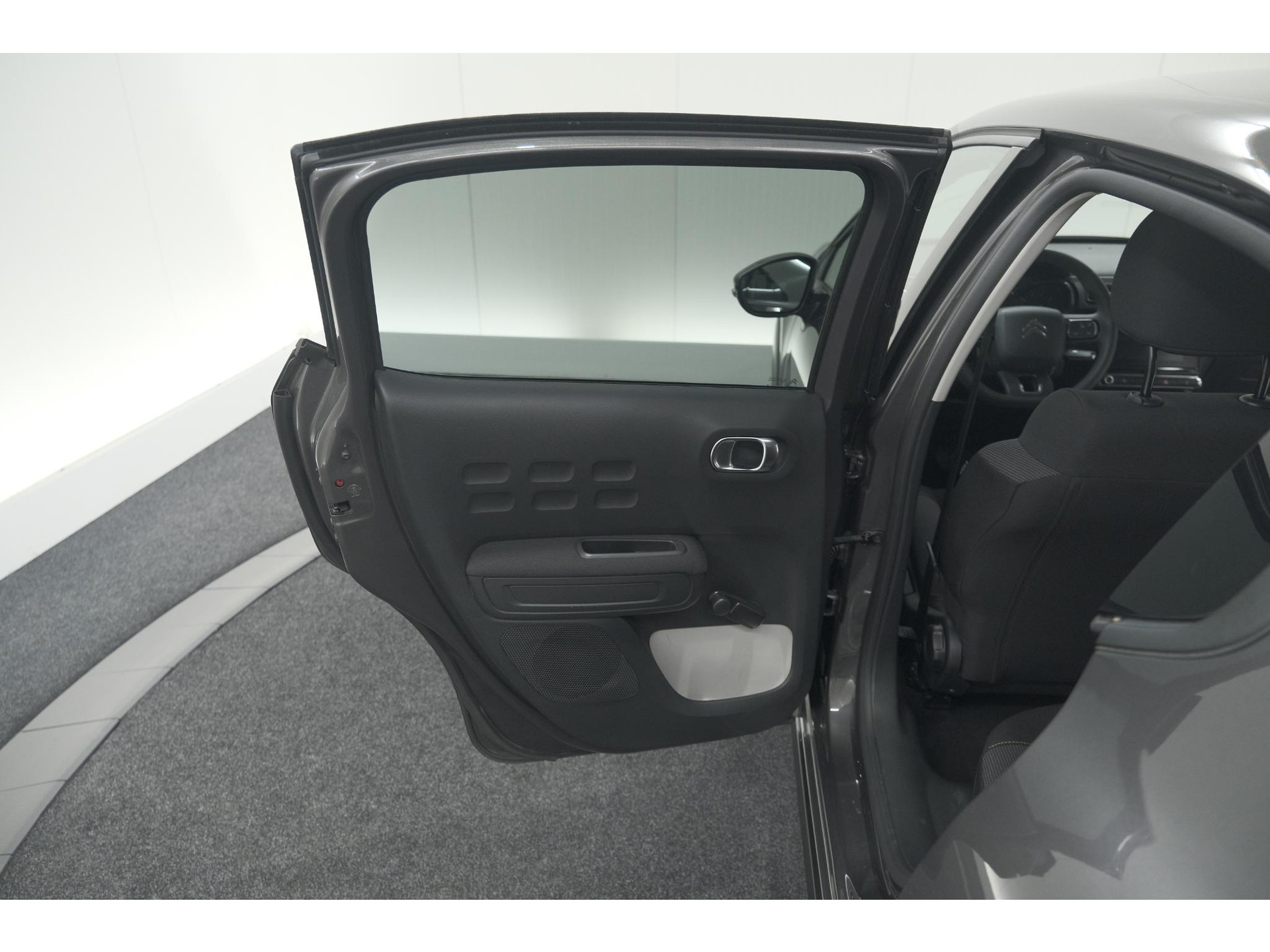 Citroen C3 PureTech 110 EAT6 Max | Apple Carplay | Parkeersensoren | Climate Control | 16 Inch Lichtmetalen Velgen