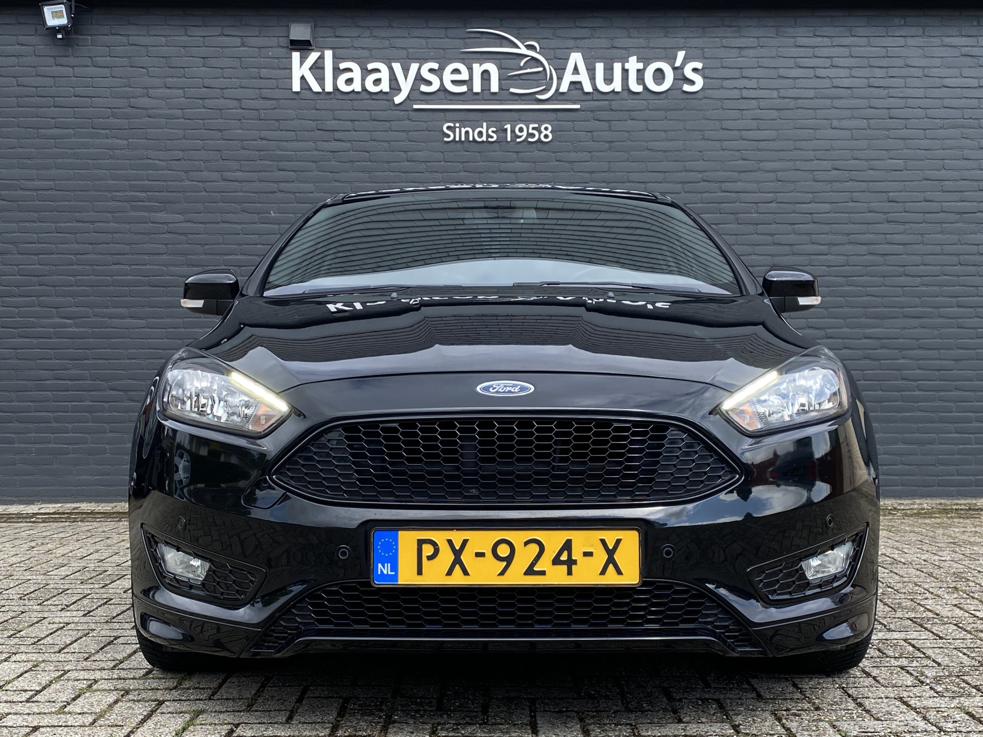 Ford Focus 1.5 ST-Line 150 pk | navigatie | cruise control | trekhaak | all season banden | carplay | parkeersensoren