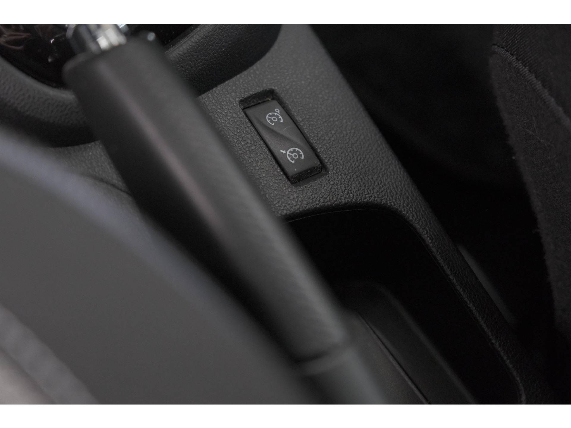 Renault Captur TCe 120 EDC Dynamique | Trekhaak | Camera | Climate Control | Navigatie