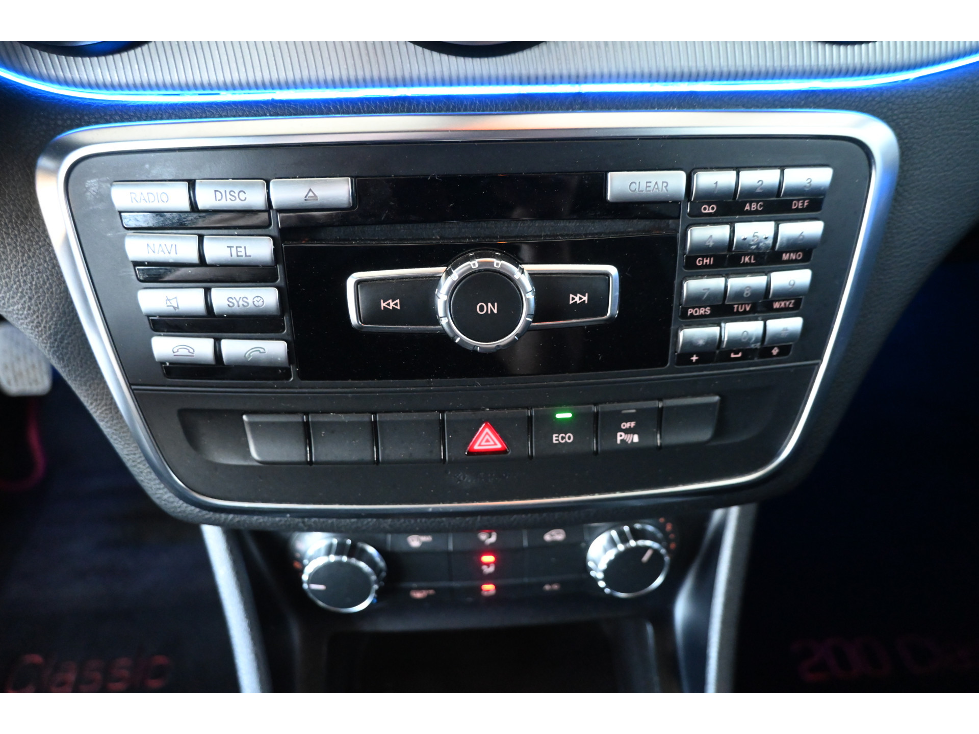 Mercedes-Benz CLA-klasse 200 Ambition Bi-Xenon Cruise Airco PDC Navigatie Inruil Mogelijk!