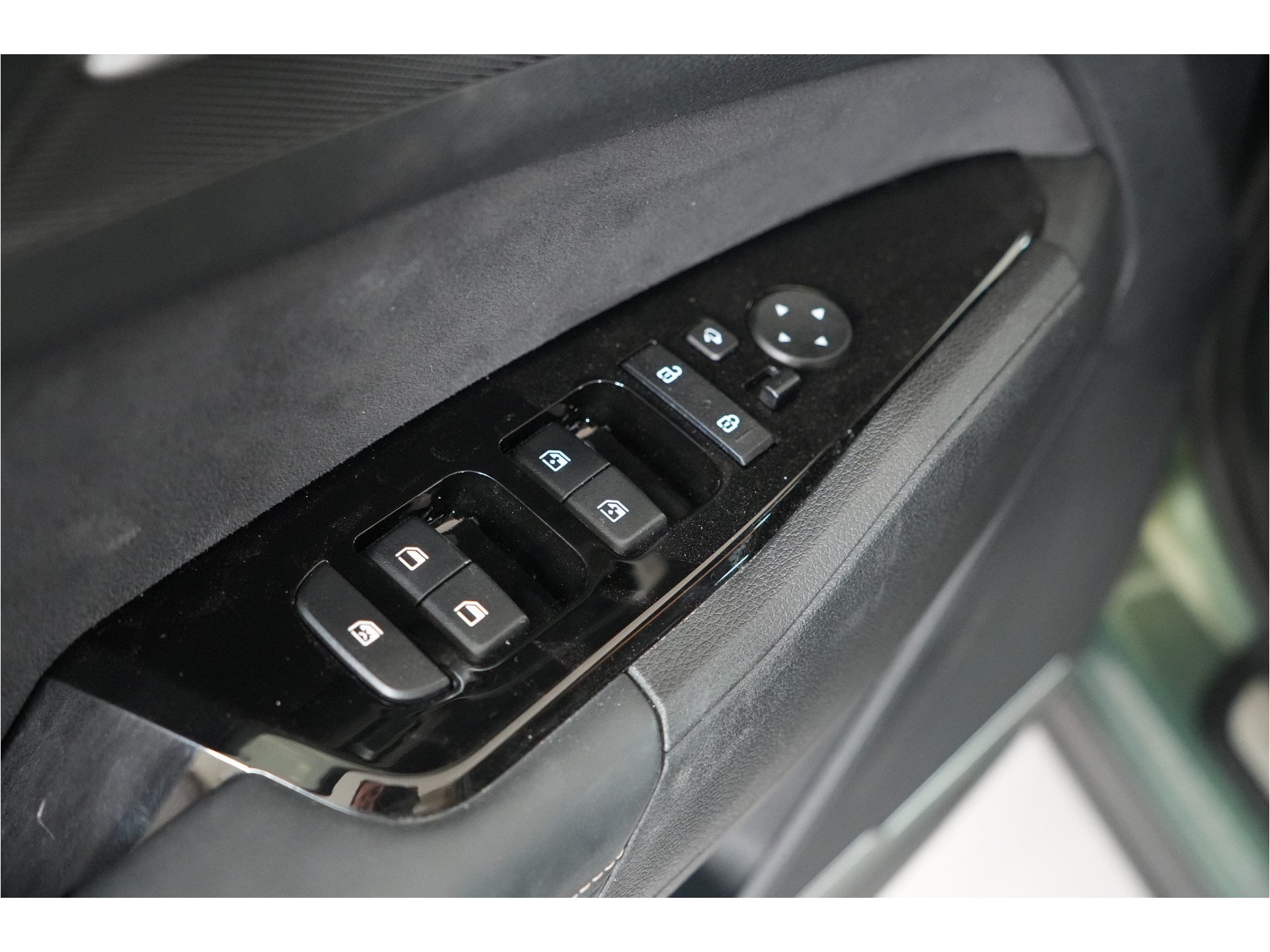 Kia Sportage 1.6 T-GDi 265 pk PHEV AWD GT-Line | SOH 100% | Trekhaak | Pano | Adaptive Cruise |