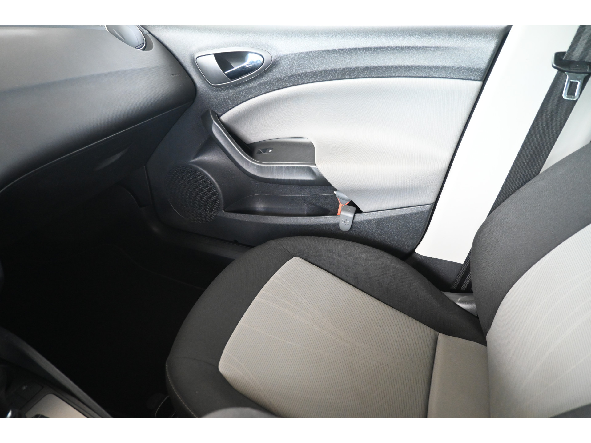 SEAT Ibiza ST 1.2 TSI Automaat Style Airco Navigatie Cruise Control Trekhaak Rijklaarprijs Inruil Mogelijk!