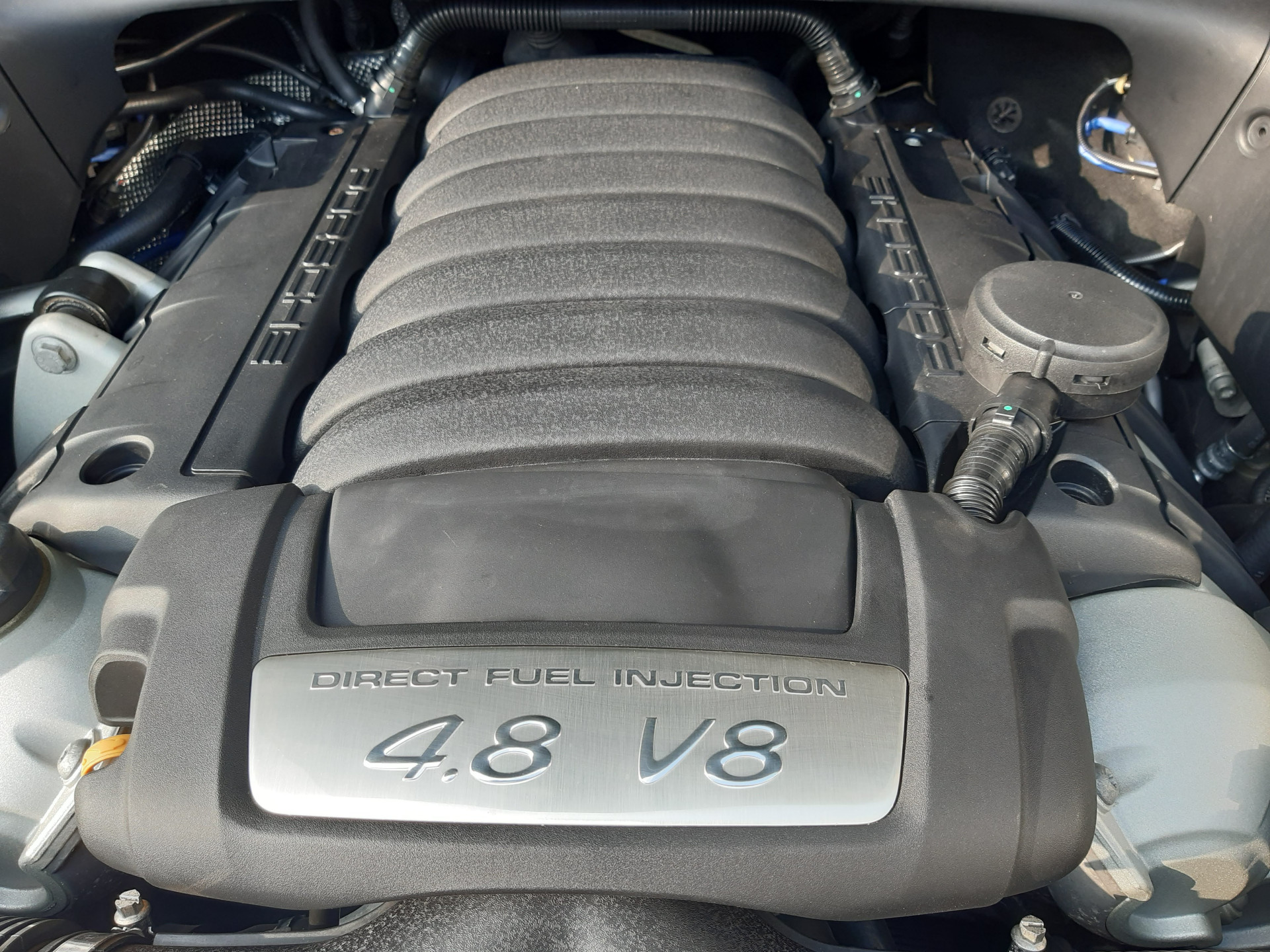 Porsche Cayenne GTS Uniek Exemplaar met lage kilometers Volledige onderhoudshistorie van Porsche-dealer beschikbaar,