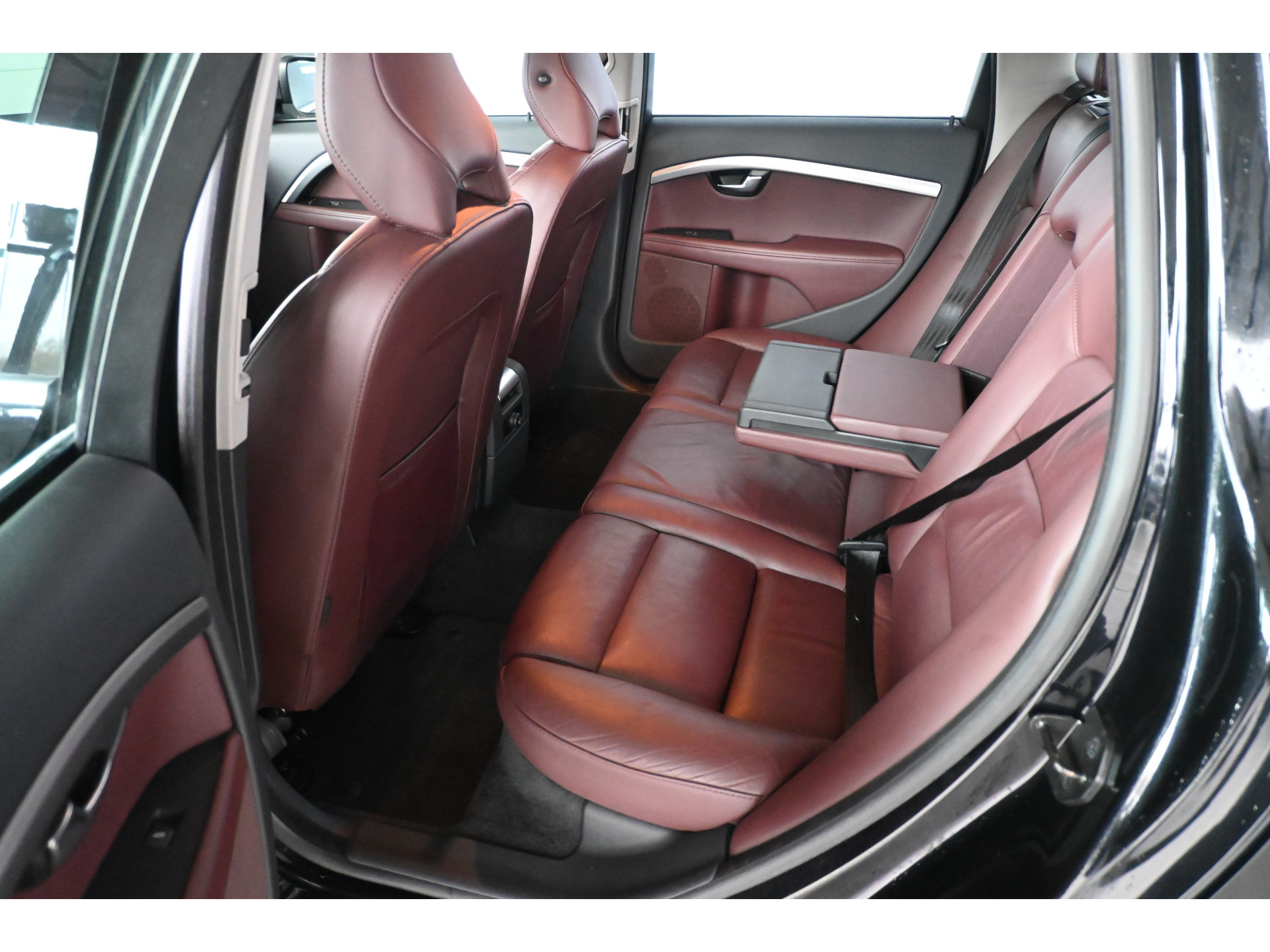 Volvo V70 1.6 T4 Limited Edition Automaat Clima Navigatie Schuif/Kanteldak Goed Onderhouden! Inruil Mogelijk!