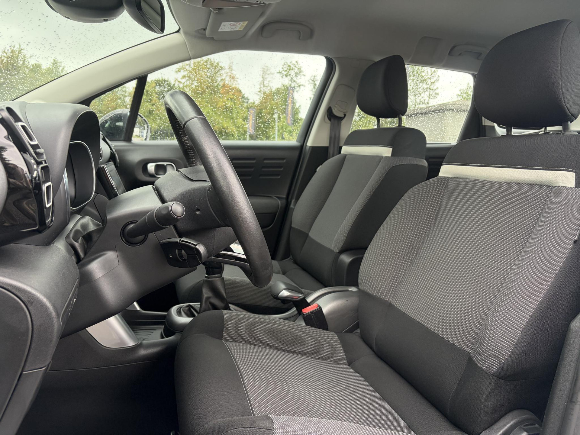 Citroen C3 Aircross 1.2 PureTech Feel ✓1e Eigenaar✓Nieuwe D-riem✓Draadloze telefoonlader✓Carplay✓Navi✓Clima✓Cruise ✓Pdc✓Lm velgen✓Net beurt gehad✓Rijstrooksensor✓N.A.P✓Apk tot 09-2027
