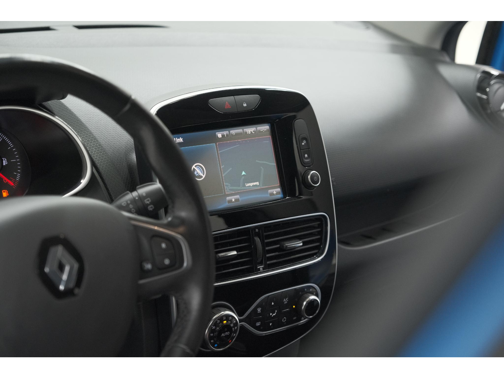 Renault Clio Estate TCe 90 Intens | Bleu De France | Parkeersensoren | Navigatie | Climate Control