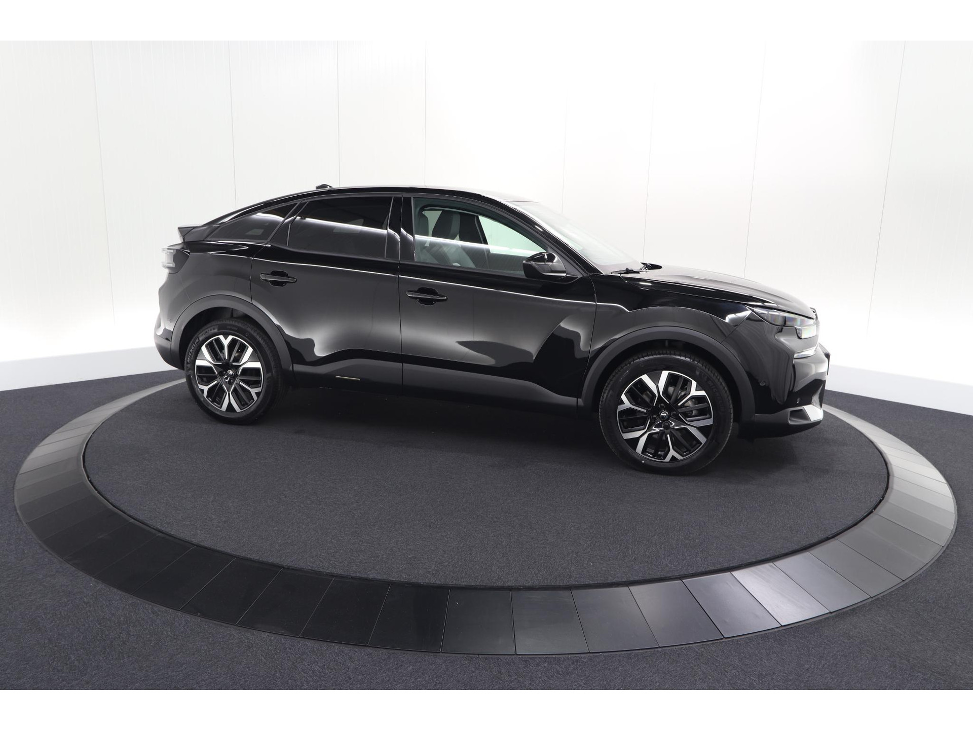 Citroen C4 1.2 Hybrid 145pk Max | 360 Camera | Adaptieve Cruise Control | Navigatie | Apple Carplay
