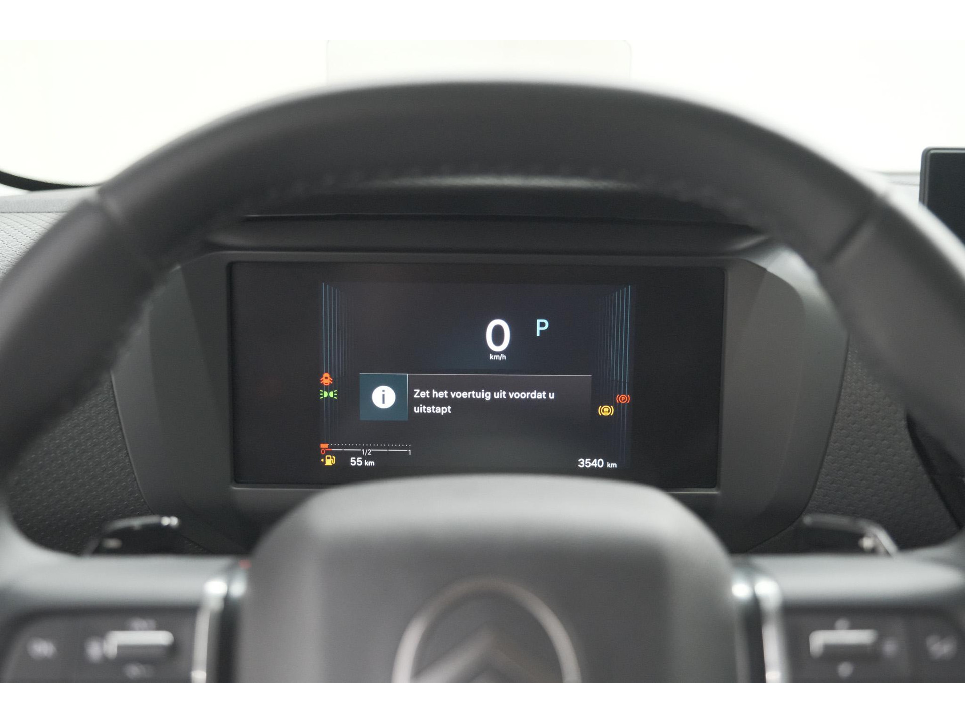 Citroen C4 1.2 Hybrid 145pk Max | 360 Camera | Adaptieve Cruise Control | Navigatie | Apple Carplay