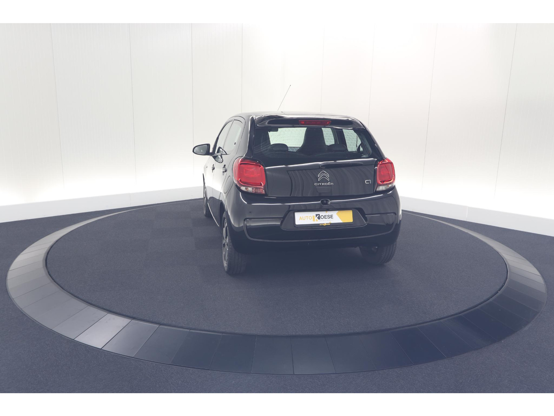 Citroen C1 1.0 VTi Shine | Automaat | Stoelverwarming | Camera | Lederen bekleding