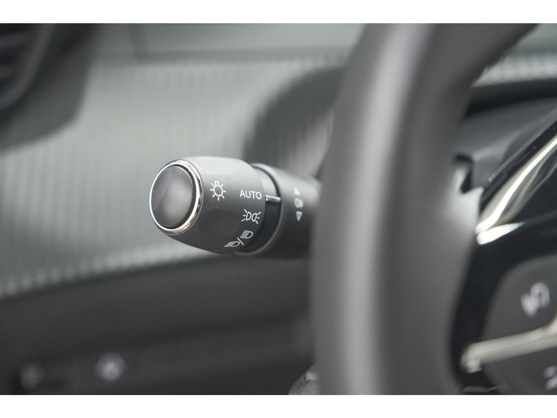 Peugeot 2008 PureTech 130 EAT8 Allure | 360 Camera | Adaptieve Cruise Control | Navigatie