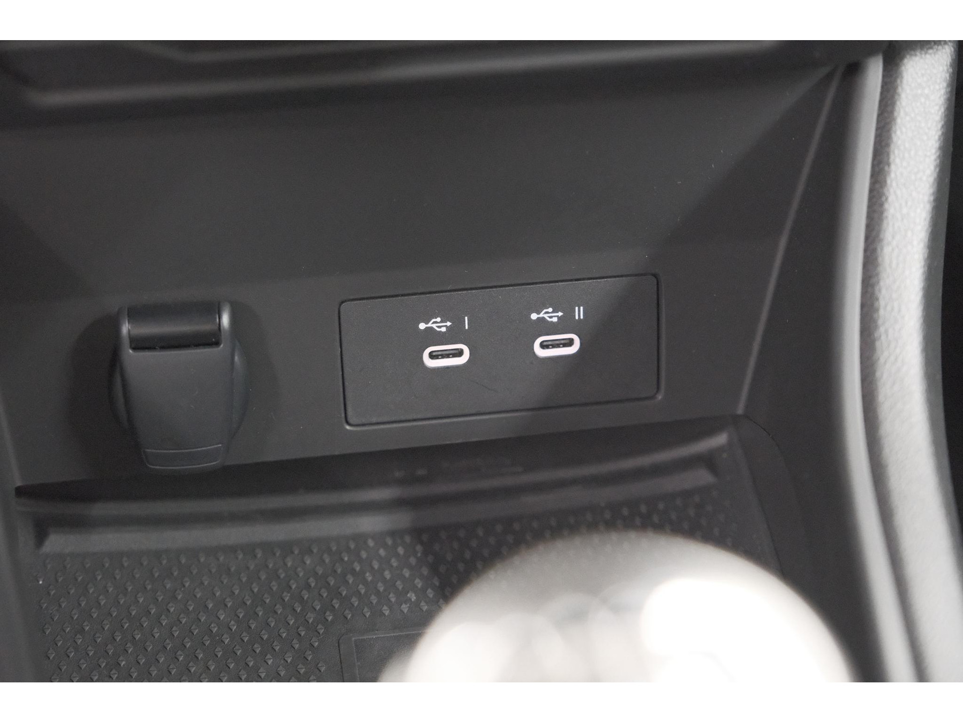 Renault Captur TCe 90 techno | Nieuw Model | Camera | Harman Kardon | Apple Carplay | Parkeersensoren | 18 Inch Lichtmetalen Velgen