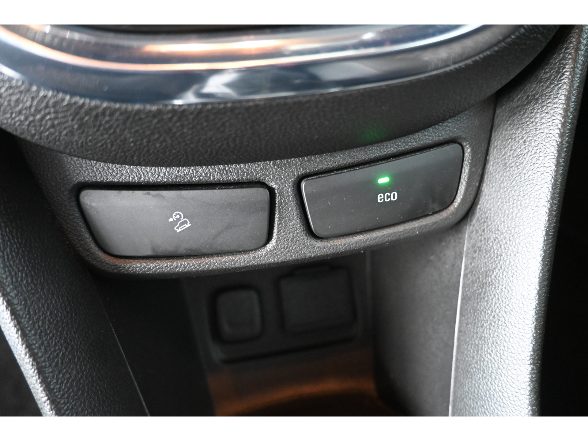 Opel Mokka 1.6 Selection Airco Cruise Control Trekhaak Goed Onderhouden! Inruil Mogelijk!