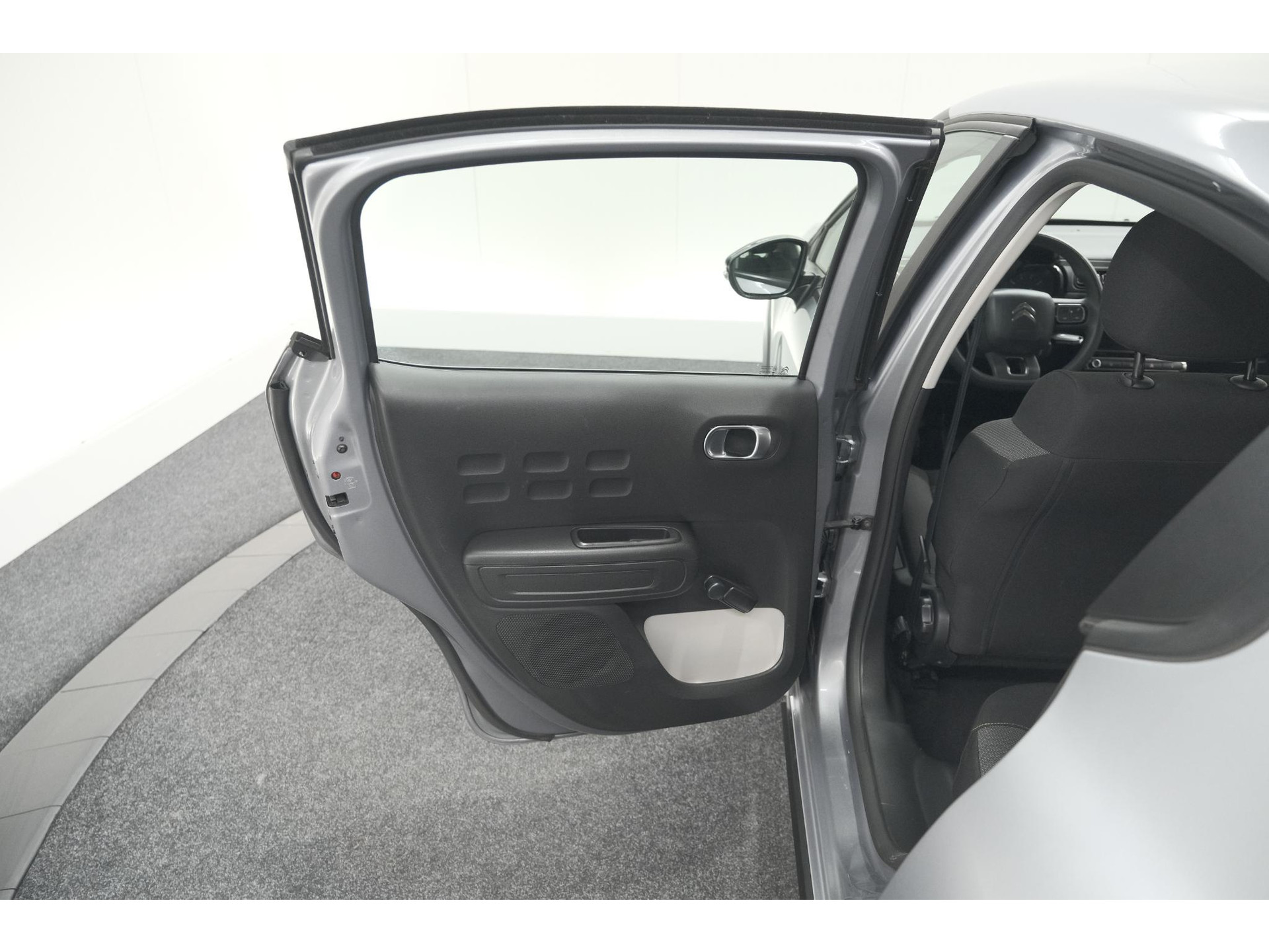 Citroen C3 PureTech 82 C-Series | Trekhaak | Stoelverwarming | Camera | Apple CarPlay