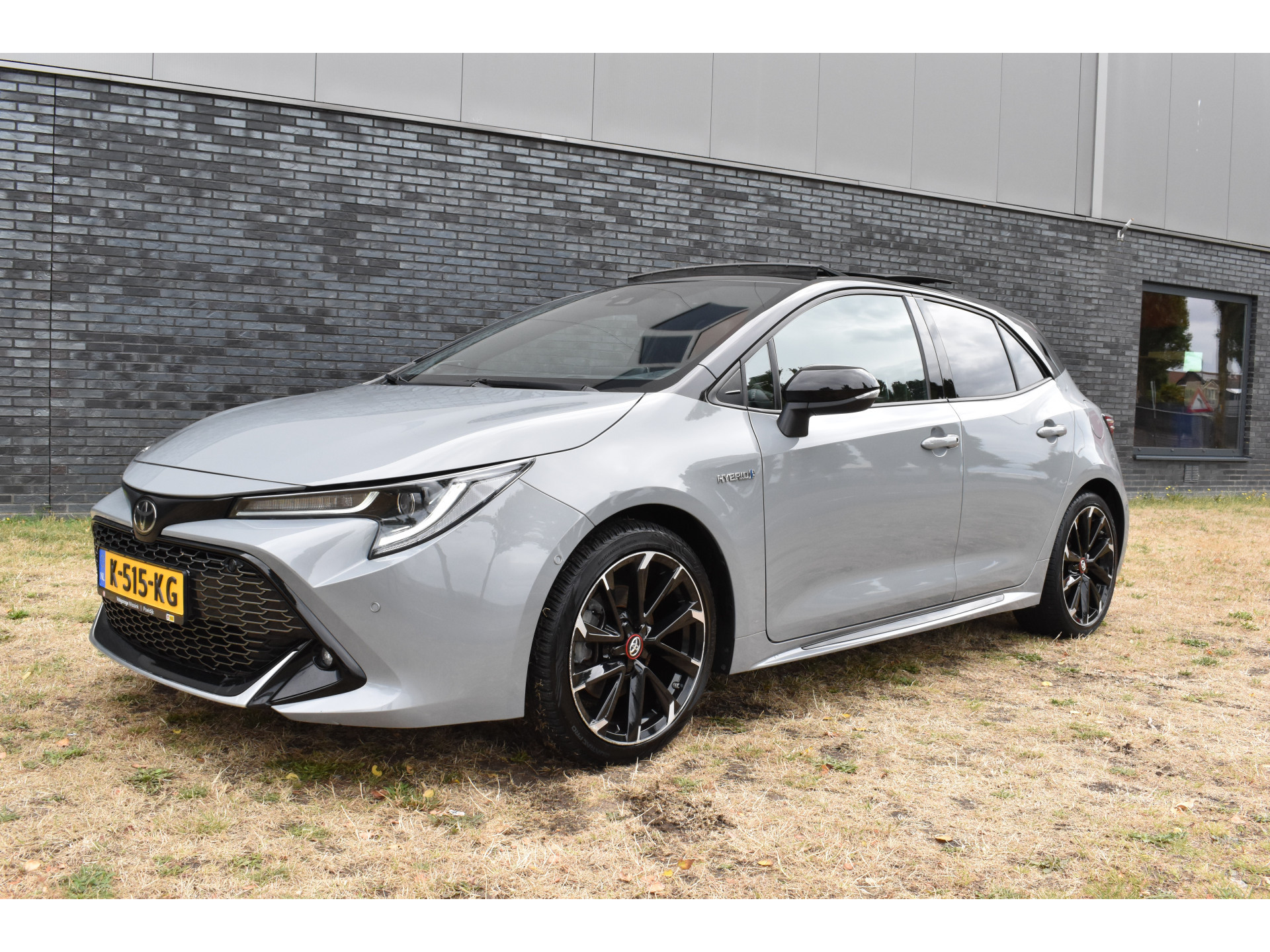 Toyota Corolla 2.0 Hybrid GR-Sport Plus Pano Bi-tone Automaat