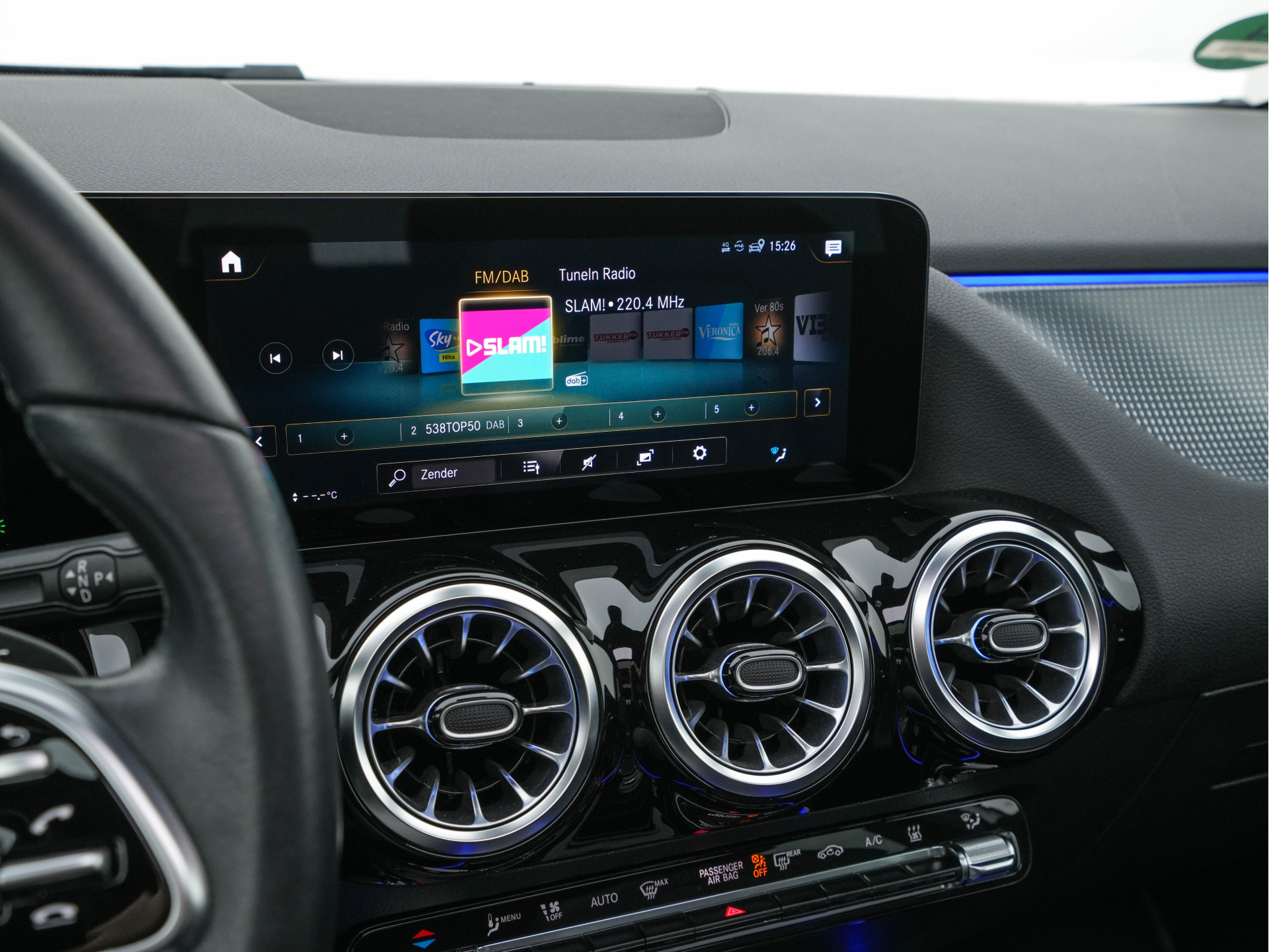 Mercedes-Benz EQA 250 Business Solution Luxury 67 kWh [ 3-Fase ] (SOH-94%) (INCL-BTW) *PANO | LEATHER | WIDESCREEN-COCKPIT | FULL-LED | BLINDSPOT | AMBIENT-LIGHT | CAMERA | NAVI-FULLMAP | DAB+ | COMFORT-SEATS | ECC | SHIFTPADDLES | CRUISE | HEATED-SEATS |