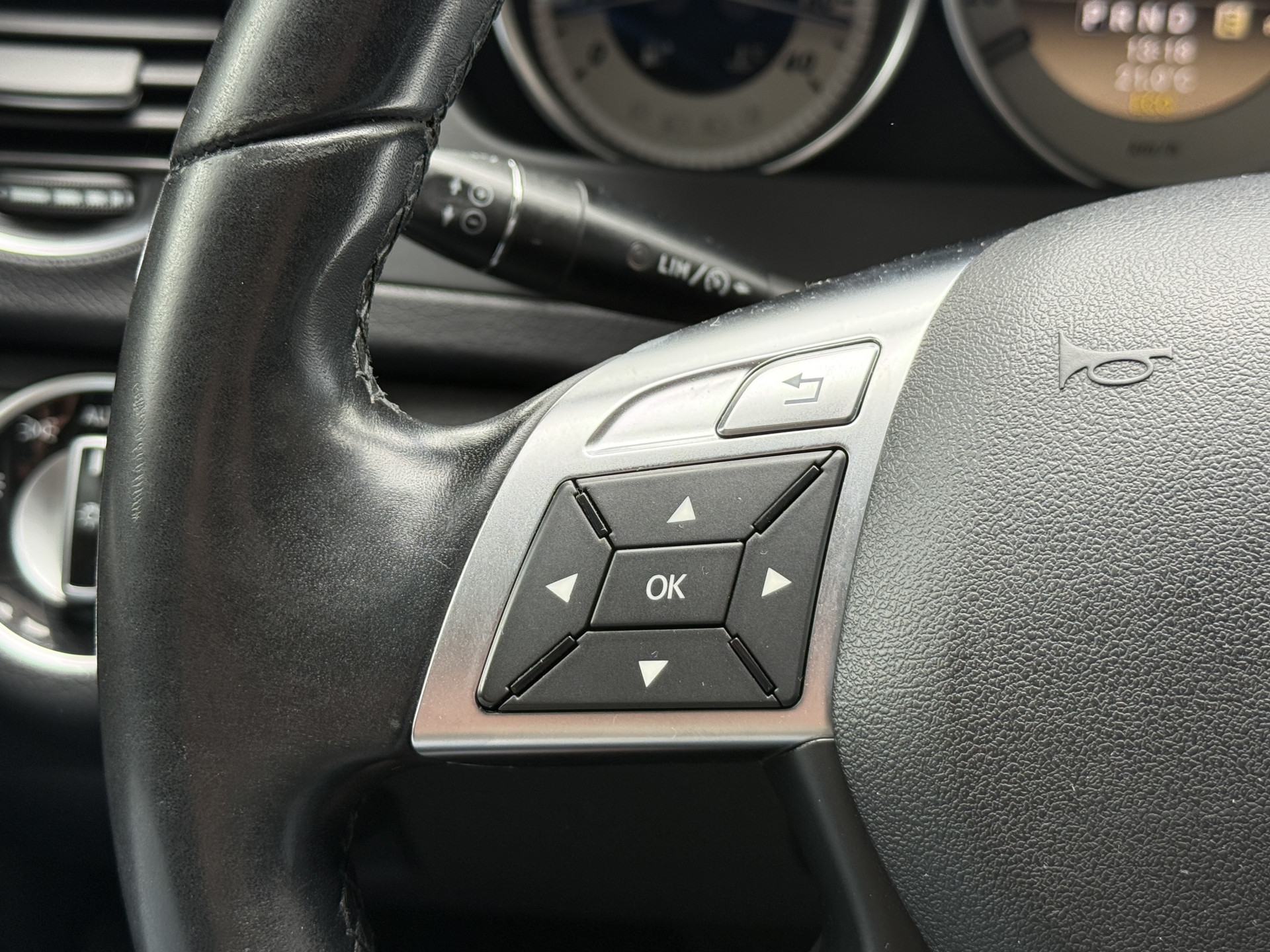 Mercedes-Benz C-klasse 200 Business Class 125! Elegance | Origineel NL | PDC V+A | Navi | BT