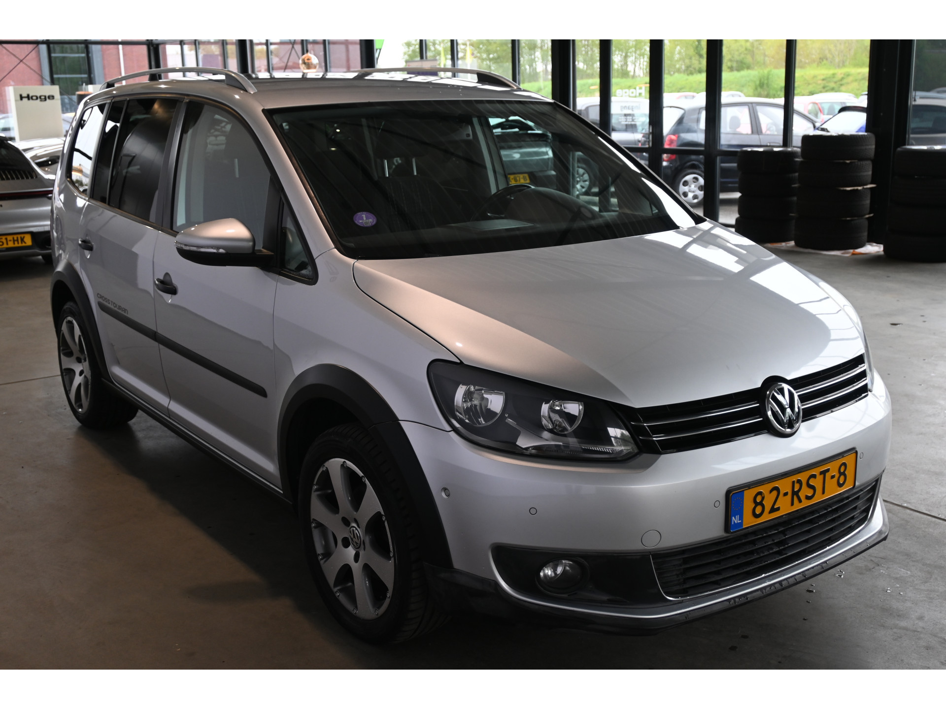 Volkswagen Touran 1.4 TSI Cross Climate control Trekhaak Cruise control PDC Inruil Mogelijk!