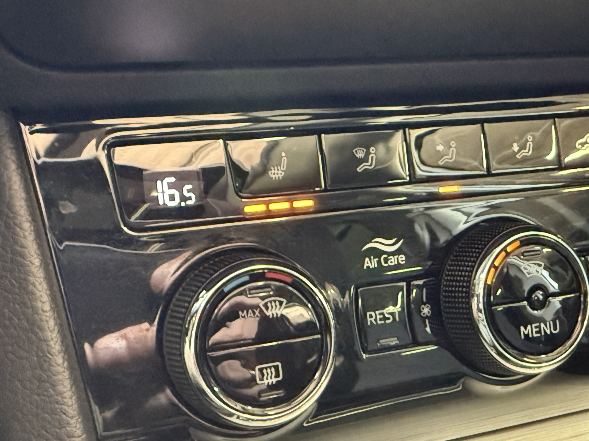 ŠKODA Superb Combi 1.4 TSI iV Business Edition Plus | Panoramadak | Crystal Light | Apple Carplay
