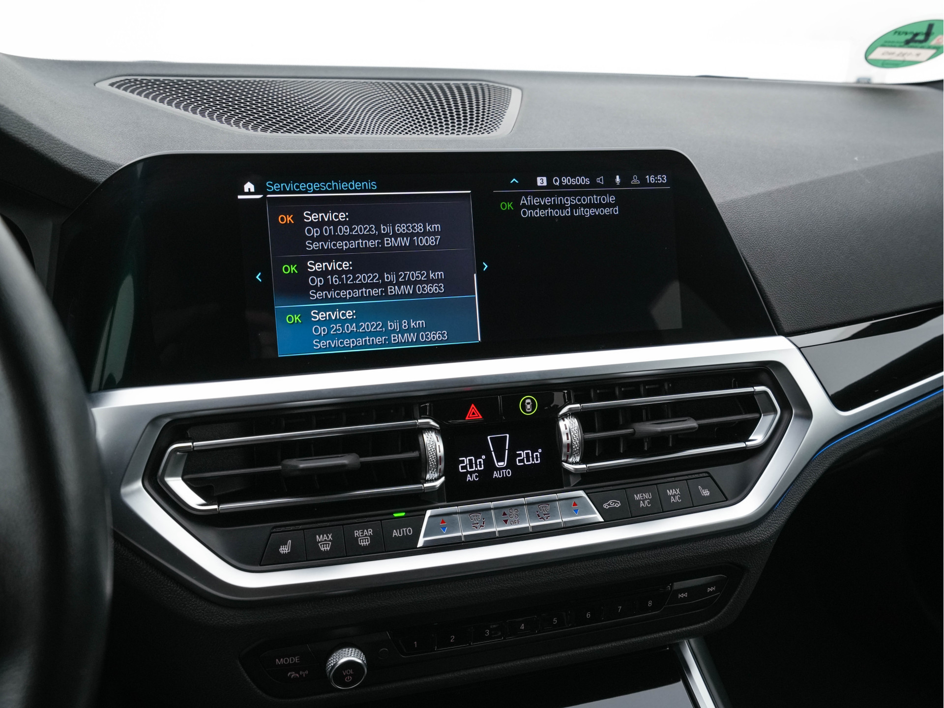 BMW 3-serie Touring 320e Business Edition Plus [Plug-In] (INCL-BTW) Aut. *LEATHER | FULL-LED | HEATED-SPORTSEATS | DIGI-COCKPIT | HIFI-SOUND | NAVI-FULLMAP | PRIVACYGLASS | PDC | AMBIENTLIGHT | DAB | KEYLESS | TOWBAR | 17"ALU* *