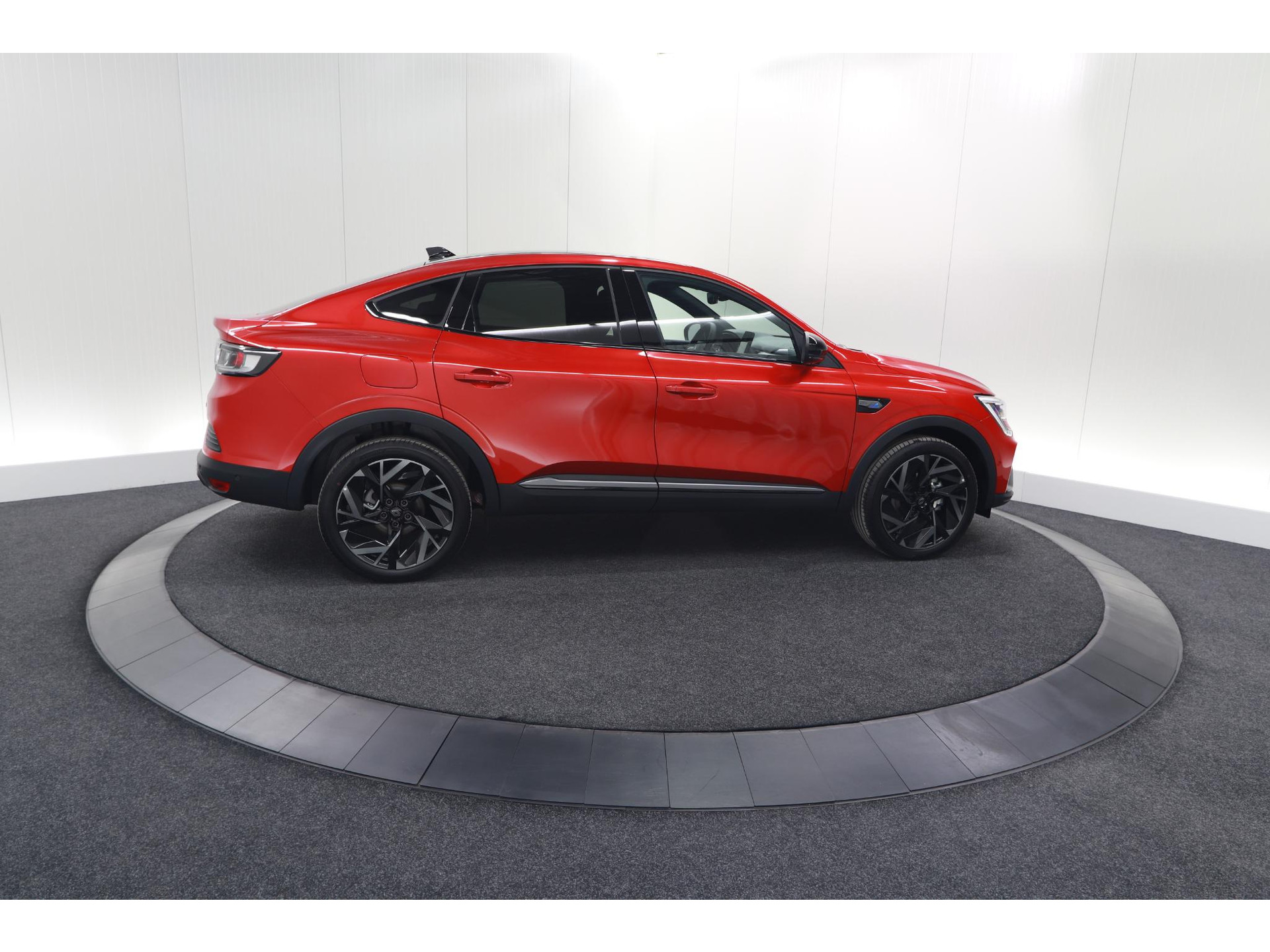 Renault Arkana 1.6 E-Tech hybrid 145 Esprit Alpine | Rondom Camera | Adaptieve Cruise Control | Pack Winter | Dodehoekdetectie