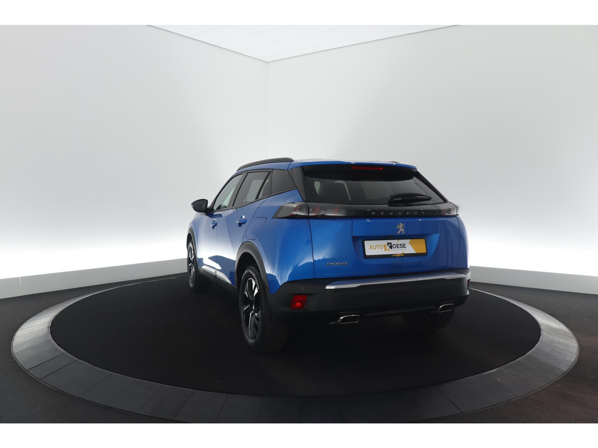 Peugeot 2008 PureTech 130 Allure | Trekhaak | Camera | Apple Carplay | Stoelverwarming | Parkeersensoren