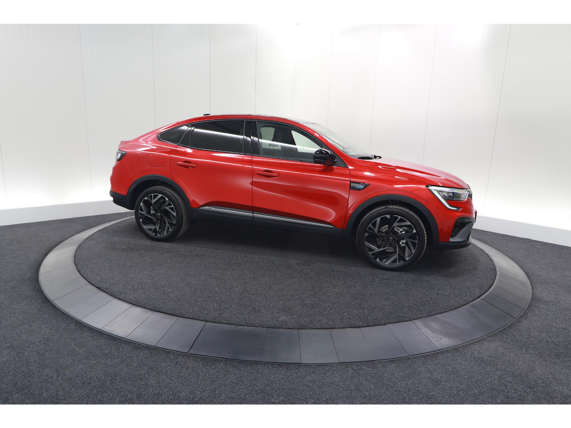 Renault Arkana 1.6 E-Tech hybrid 145 Esprit Alpine | Rondom Camera | Adaptieve Cruise Control | Pack Winter | Dodehoekdetectie