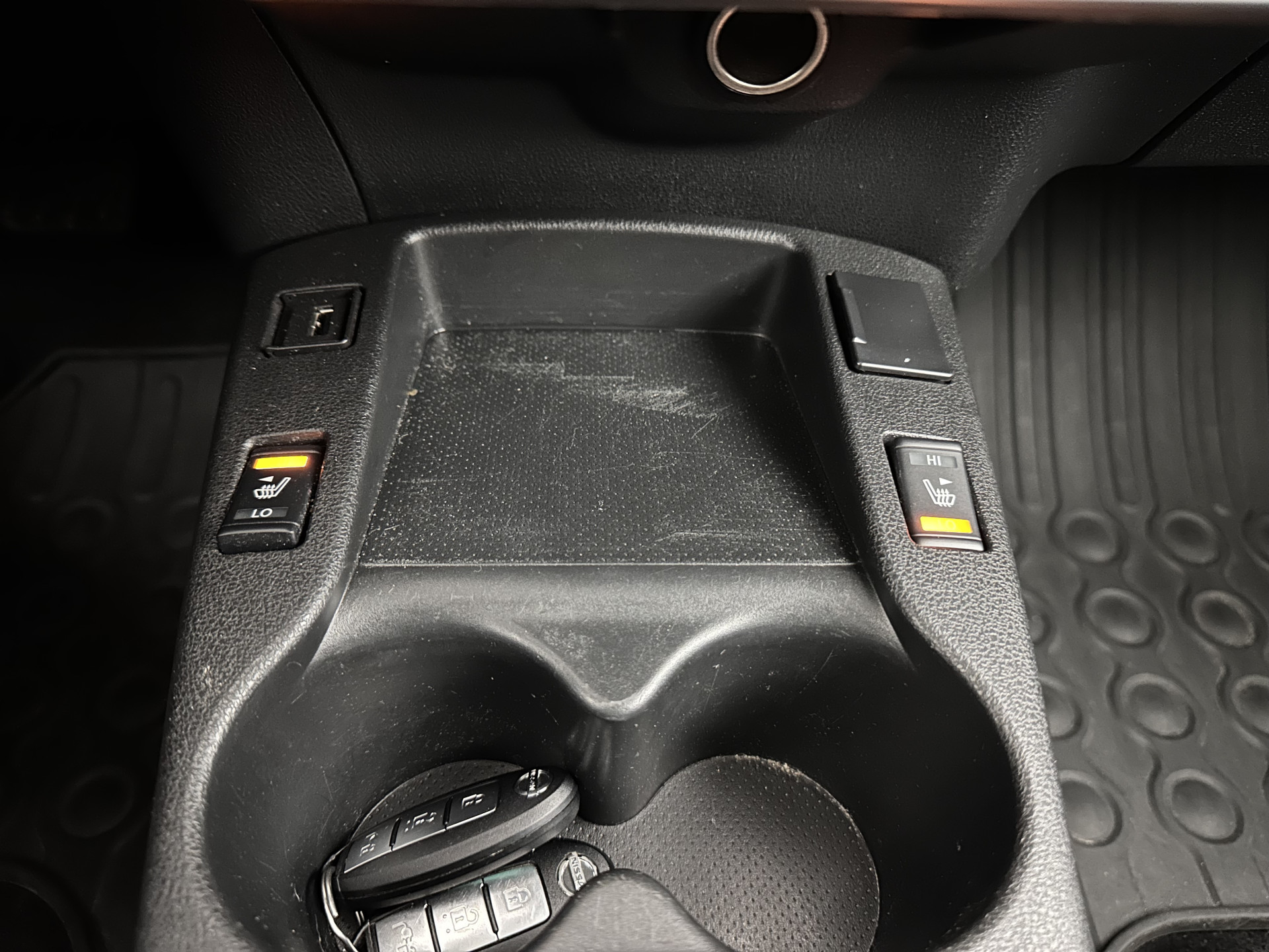 Nissan LEAF Acenta 30 kWh *NAVI-FULLMAP | MICROFIBRE | DAB | CAMERA | ECC | CRUISE | DIGI-COCKPIT | HEATED- COMFORTSEATS | PRIVACY-GLASS | 16"ALU*