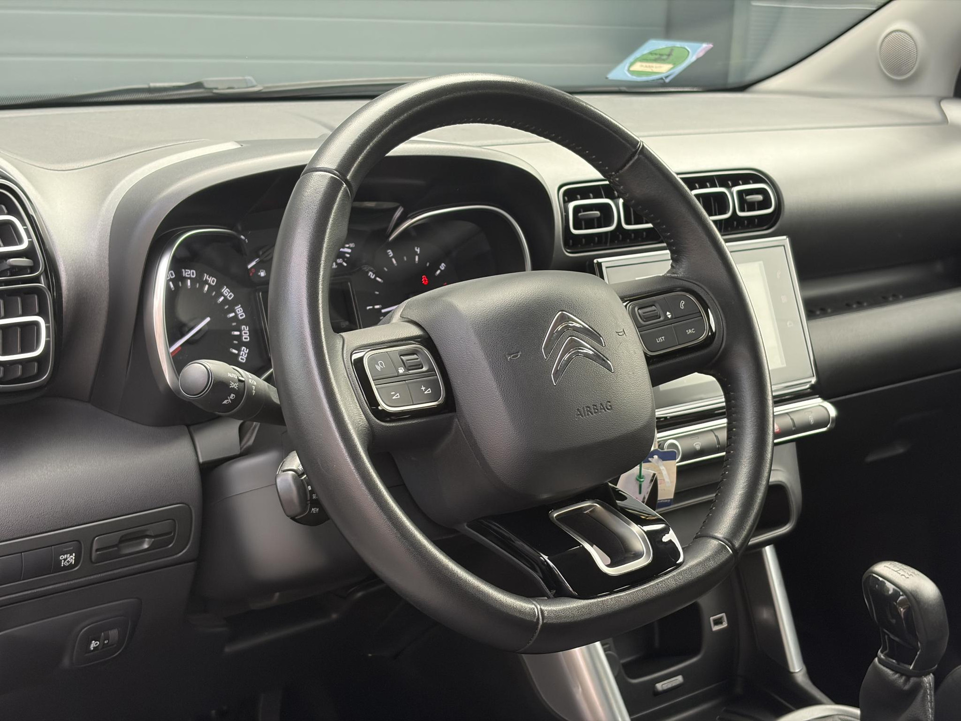 Citroen C3 Aircross 1.2 PureTech Feel ✓1e Eigenaar✓D-riem vv in 08-2026✓Draadloze telefoonlader✓Carplay✓Navi✓Clima✓Cruise✓Pdc✓Rijstrooksensor✓Bj 10-2018✓Lm velgen✓N.A.P✓Apk tot 11-2027