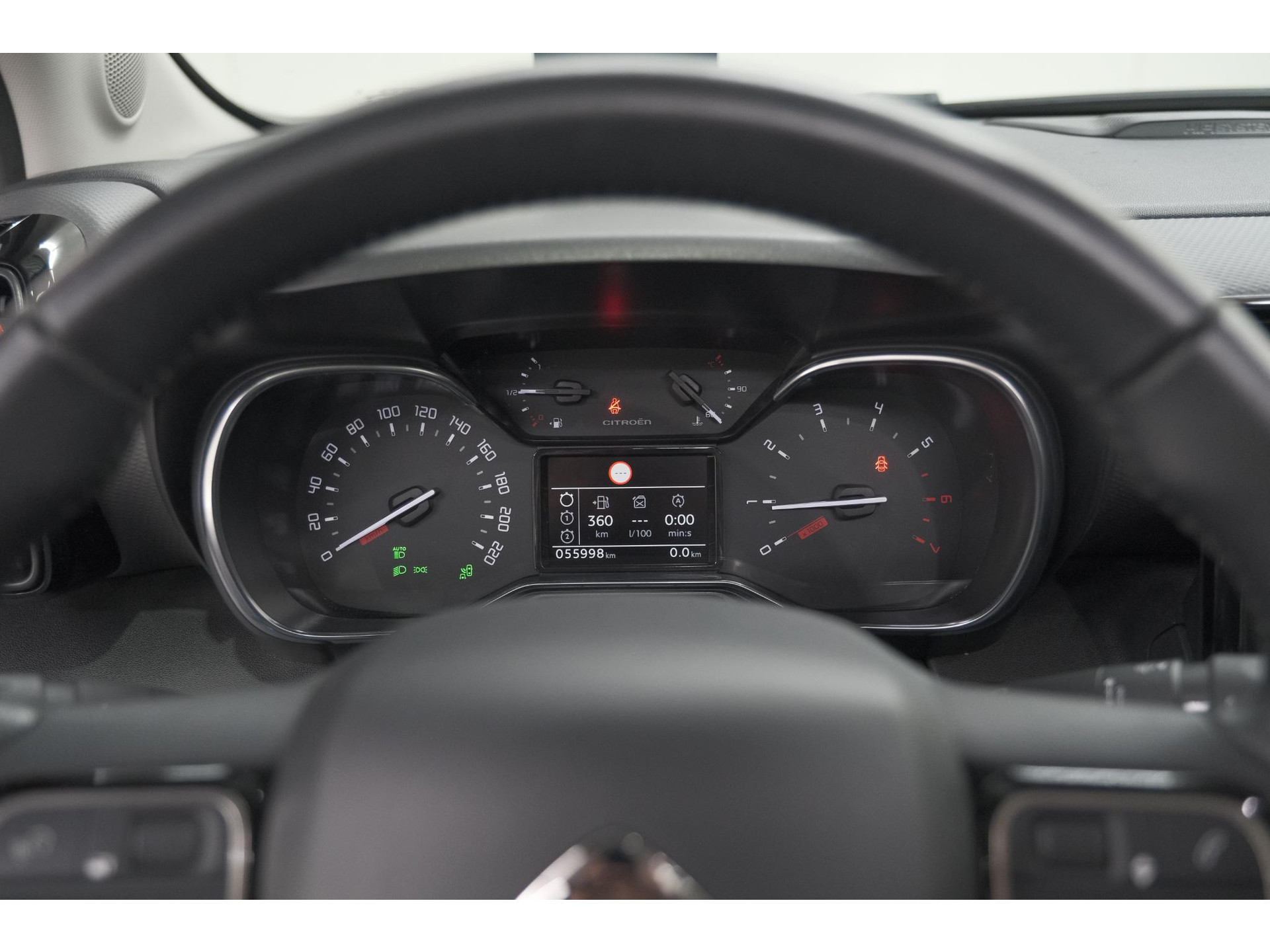 Citroen C3 Aircross PureTech 110 S&S Business | Schuif-/Kanteldak | Camera | HIFI Audiosysteem | Dodehoekdetectie