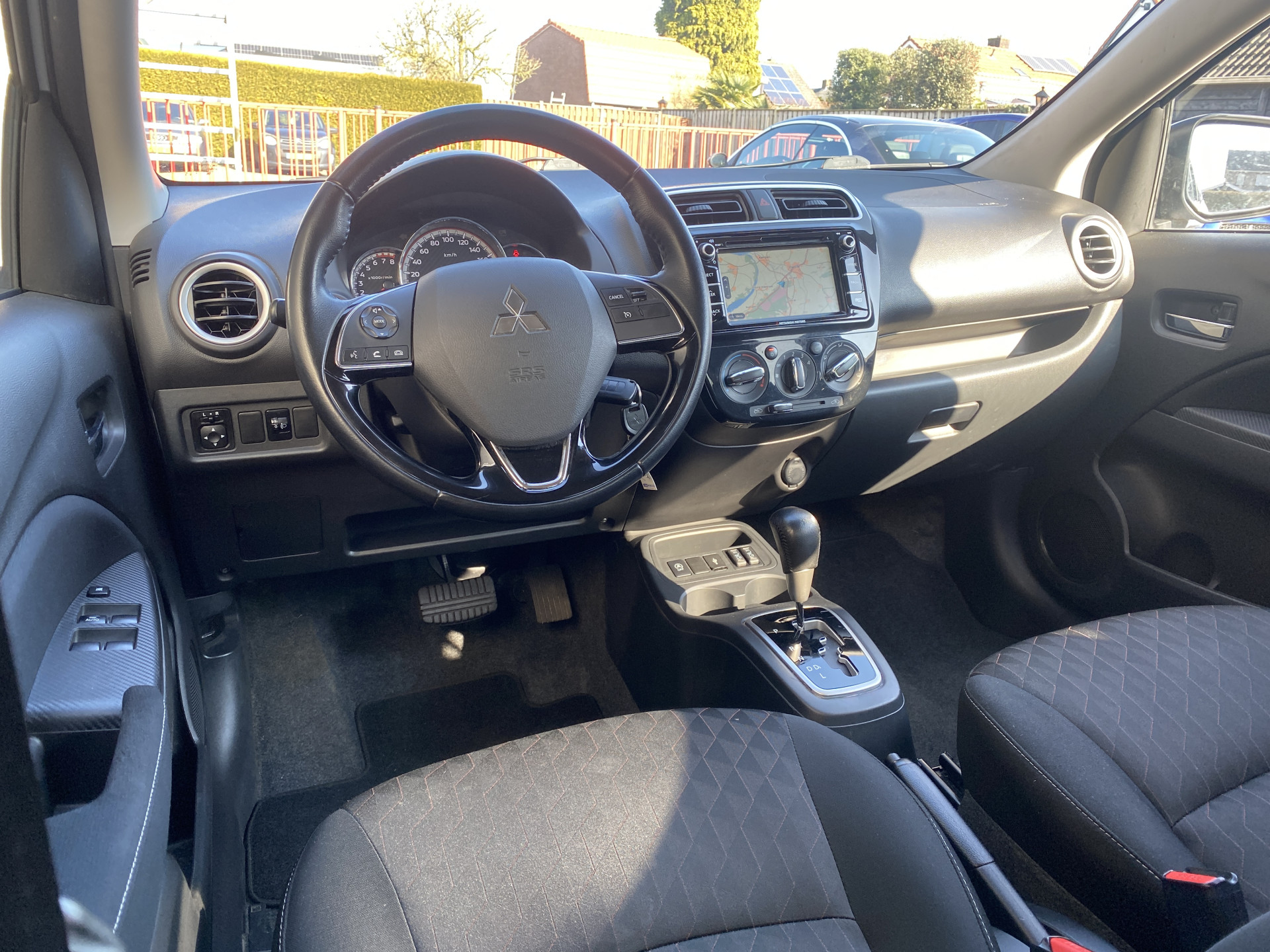 Mitsubishi Space Star 1.2 Instyle AUT. | 1e eigenaar | dealer onderhouden | navigatie | cruise control | stoelverwarming