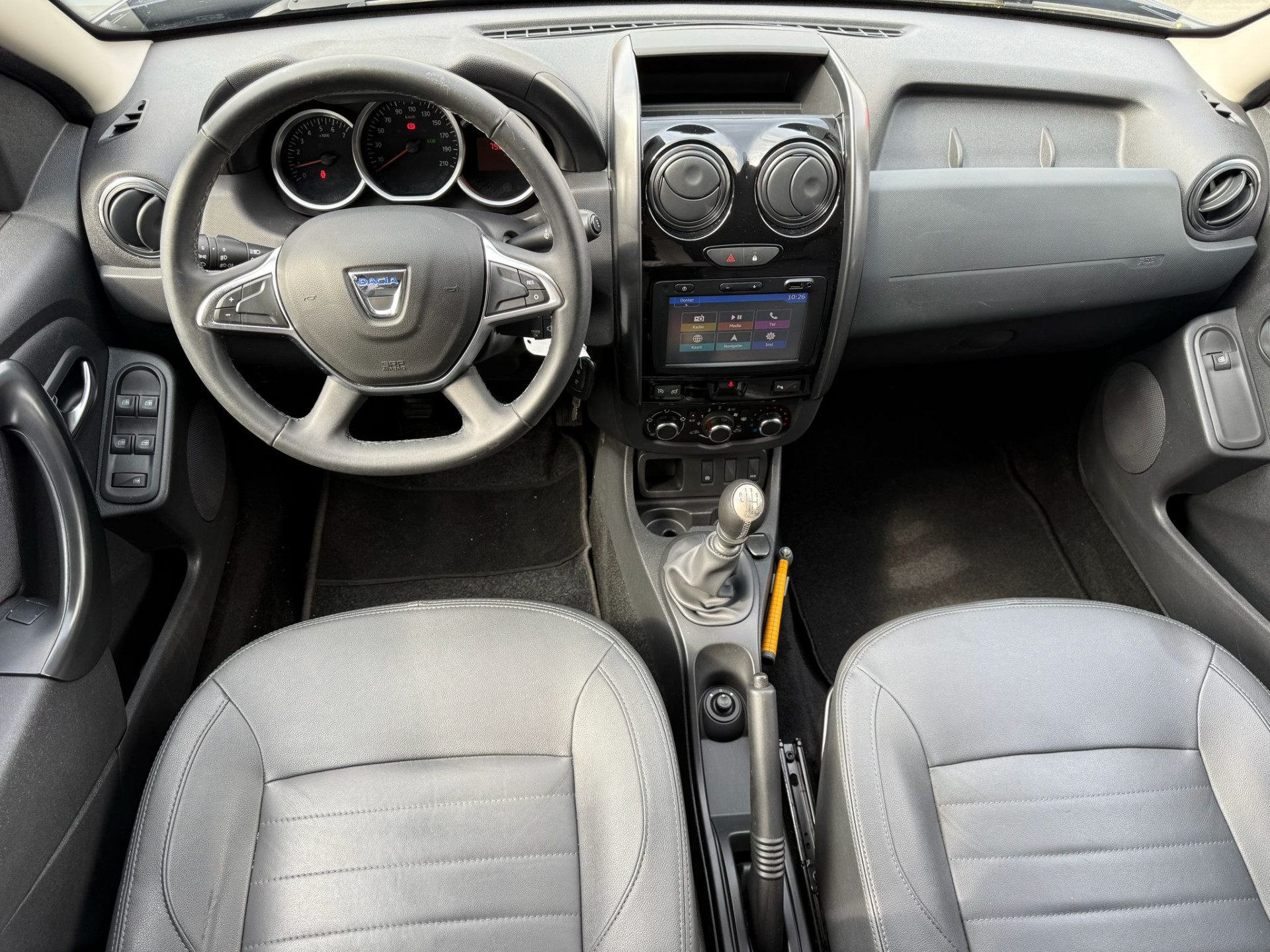 Dacia Duster 1.2 TCe 4x2 Blackshadow | 1E EIGENAAR | 3/6/12MND GARANTIE | CRUISE | NAVI | DAB | AIRCO | LMV | ELECRAMEN |