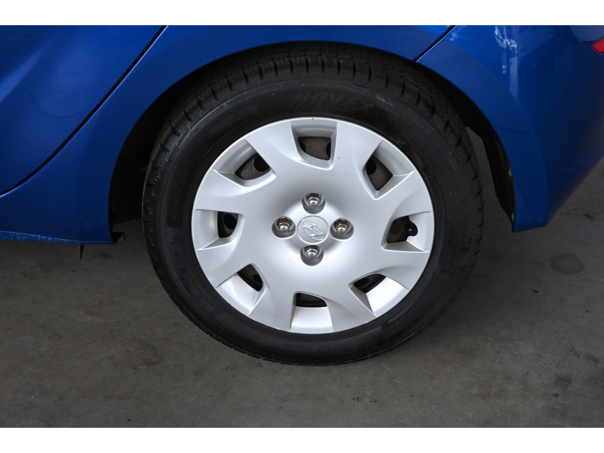 Hyundai i20 1.2i i-Motion LICHTE TIK IN MOTOR! TEKST LEZEN! Airco LED  Elektrisch Pakket! Trekhaak TEKST LEZEN! Inruil Mogelijk!