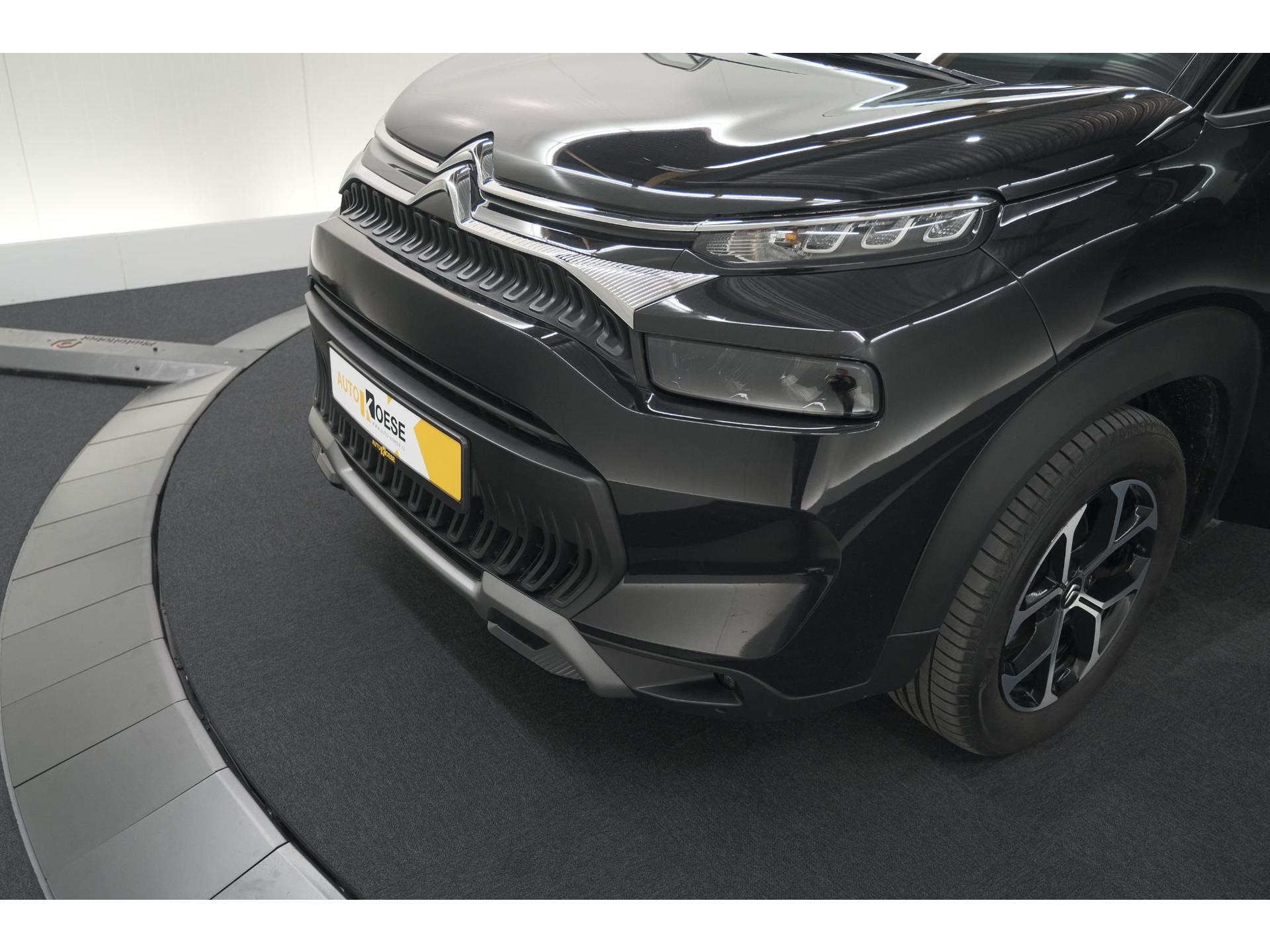 Citroen C3 Aircross PureTech 130 EAT6 Shine | Parkeersensoren | Apple Carplay | Stoelverwarming