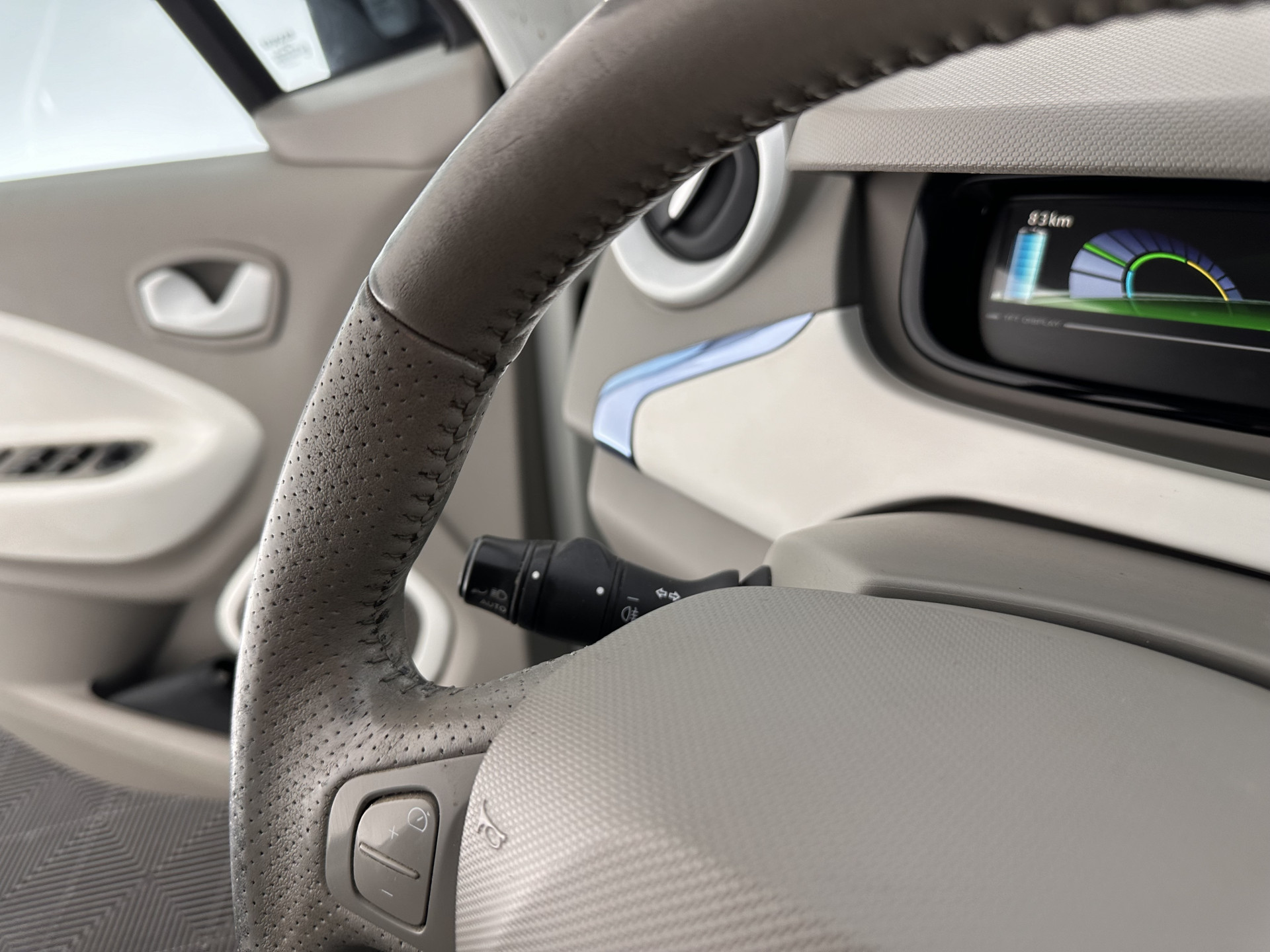 Renault ZOE Q210 Zen Quickcharge R-Link-Pack 22 kWh (ex Accu) [ 3-Fase ] Aut. *NAVI-FULLMAP | DIGI-COCKPIT | LED-LIGHTS | KEYLESS | COMFORT-SEATS | ECC | PDC | CRUISE | 17''ALU*