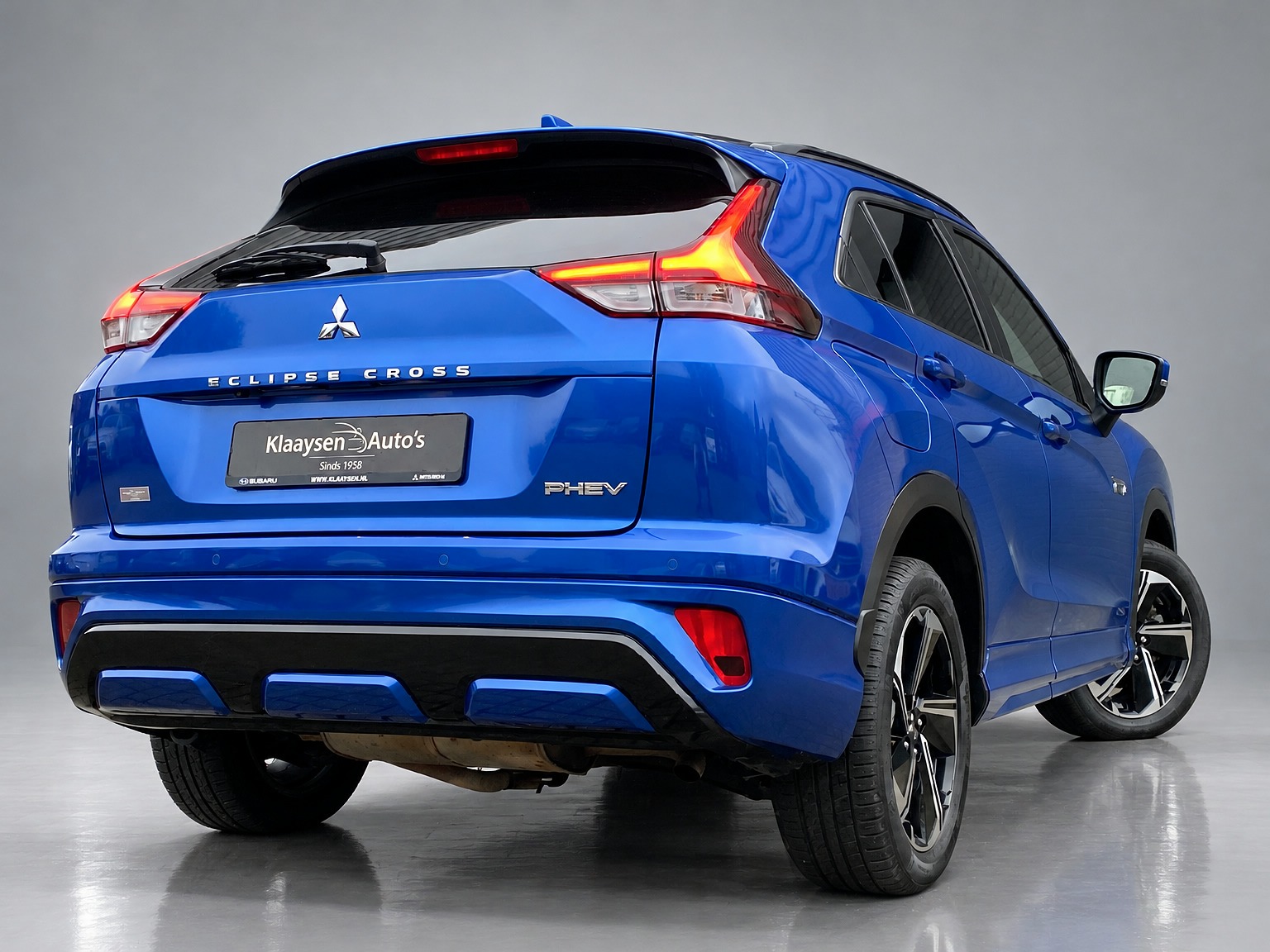 Mitsubishi Eclipse Cross 2.4 PHEV Instyle 4WD 188 pk AUT. | 1e eigenaar | navigatie | stoel-stuurverwarming | leder/alcantara interieur