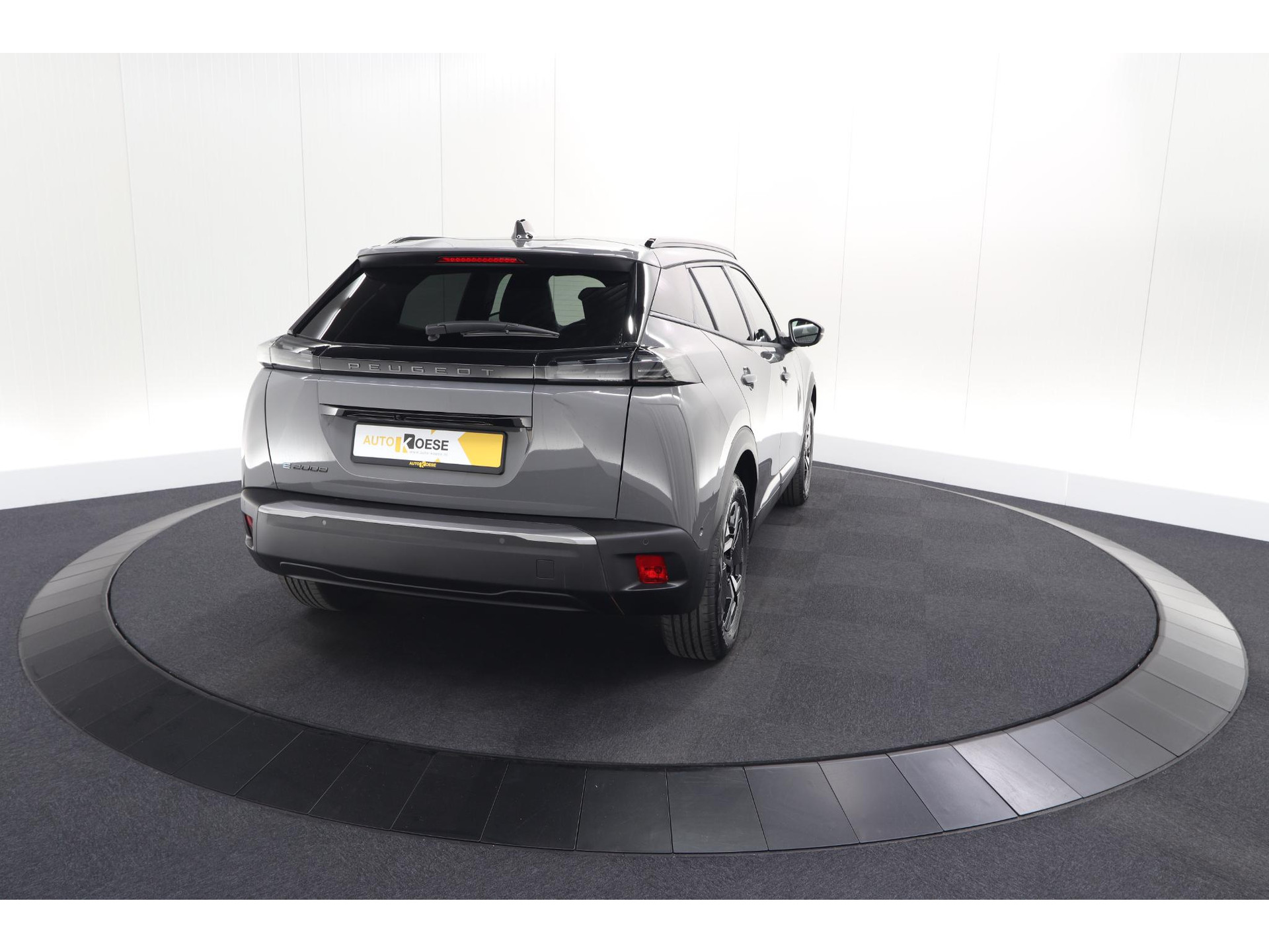 Peugeot e-2008 EV Allure 54 kWh | 360 Camera | Adaptieve Cruise Control | Warmtepomp