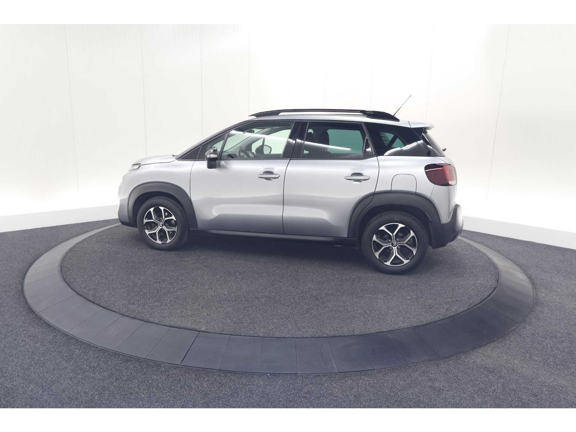Citroen C3 Aircross PureTech 130 EAT6 Plus | Stoelverwarming | Apple Carplay | Parkeersensoren