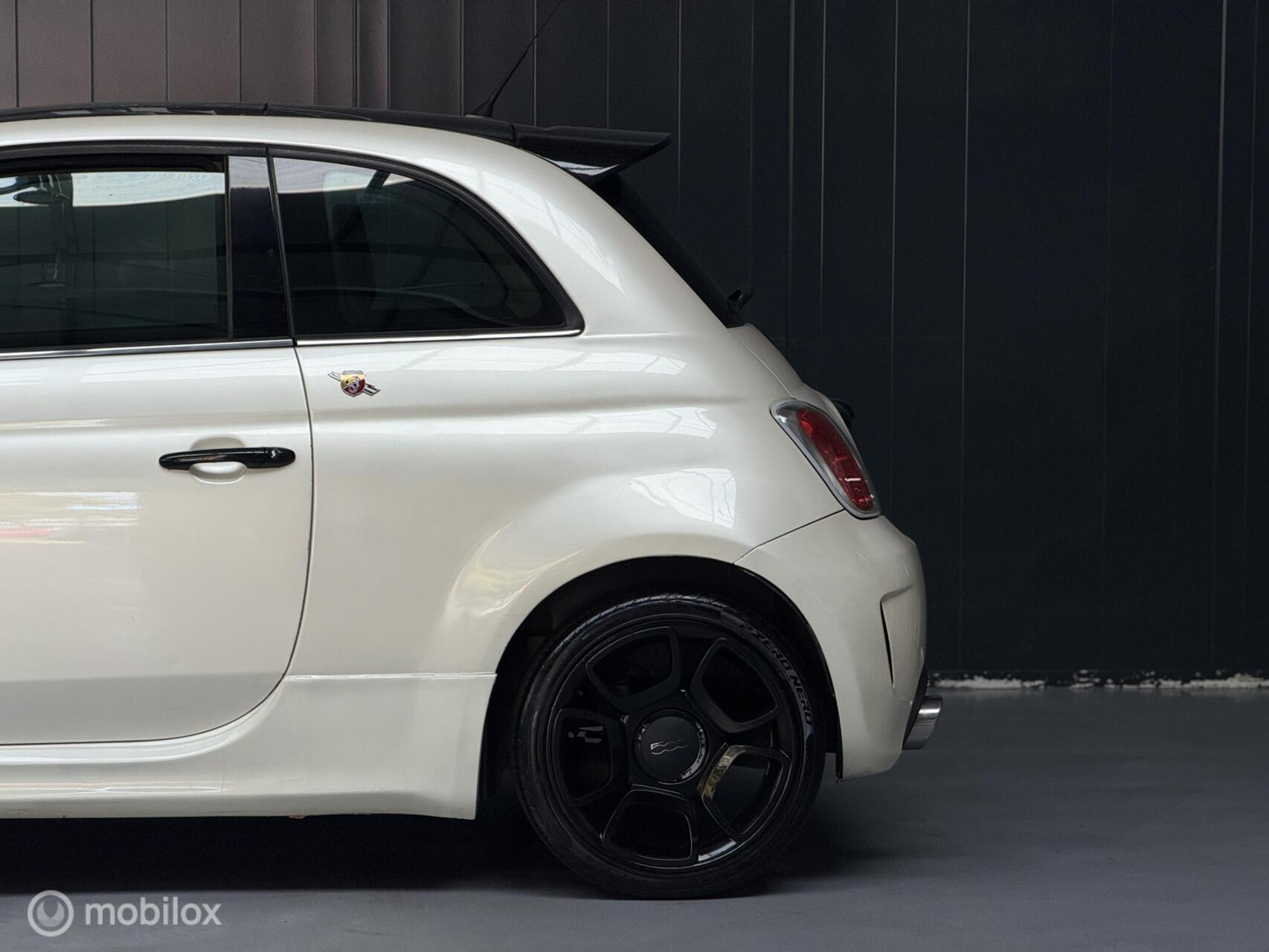 Fiat 500 1.2 Lounge|Automaat|Panodak|Leder|CarPlay|Abarth Look